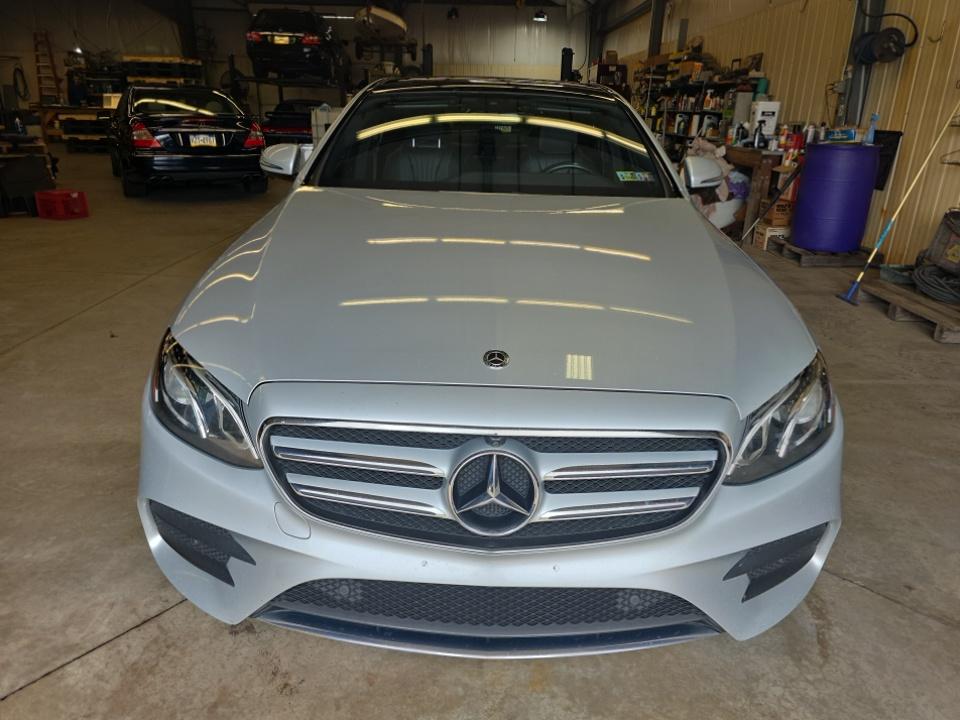 MERCEDES-BENZ E-CLASS - 3