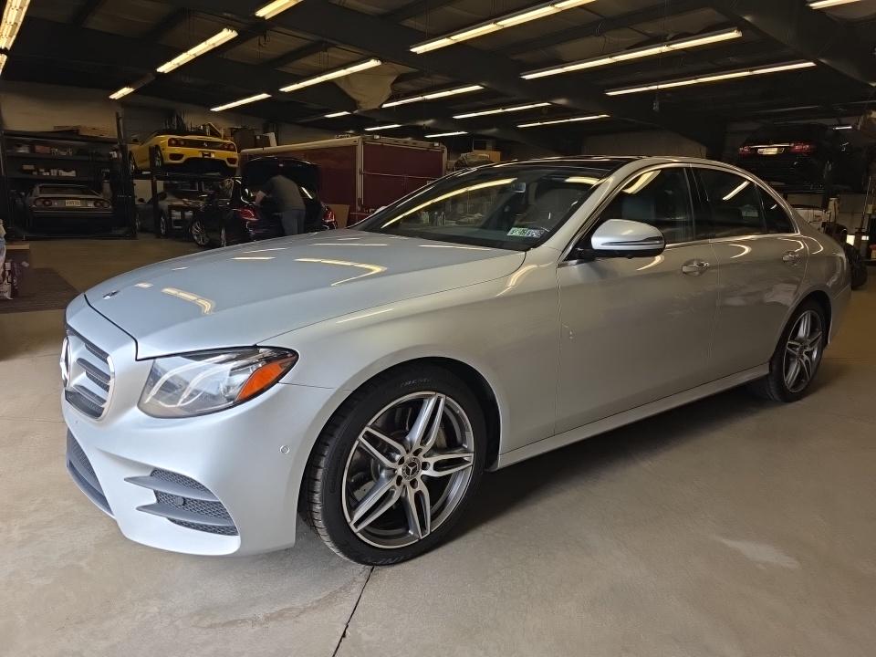 MERCEDES-BENZ E-CLASS - 1