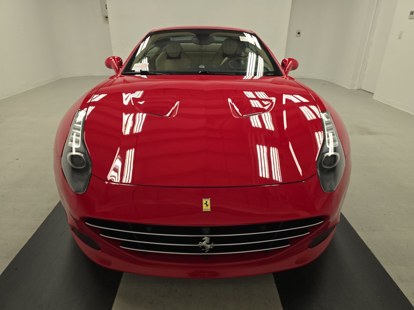 2016 Ferrari California T RWD