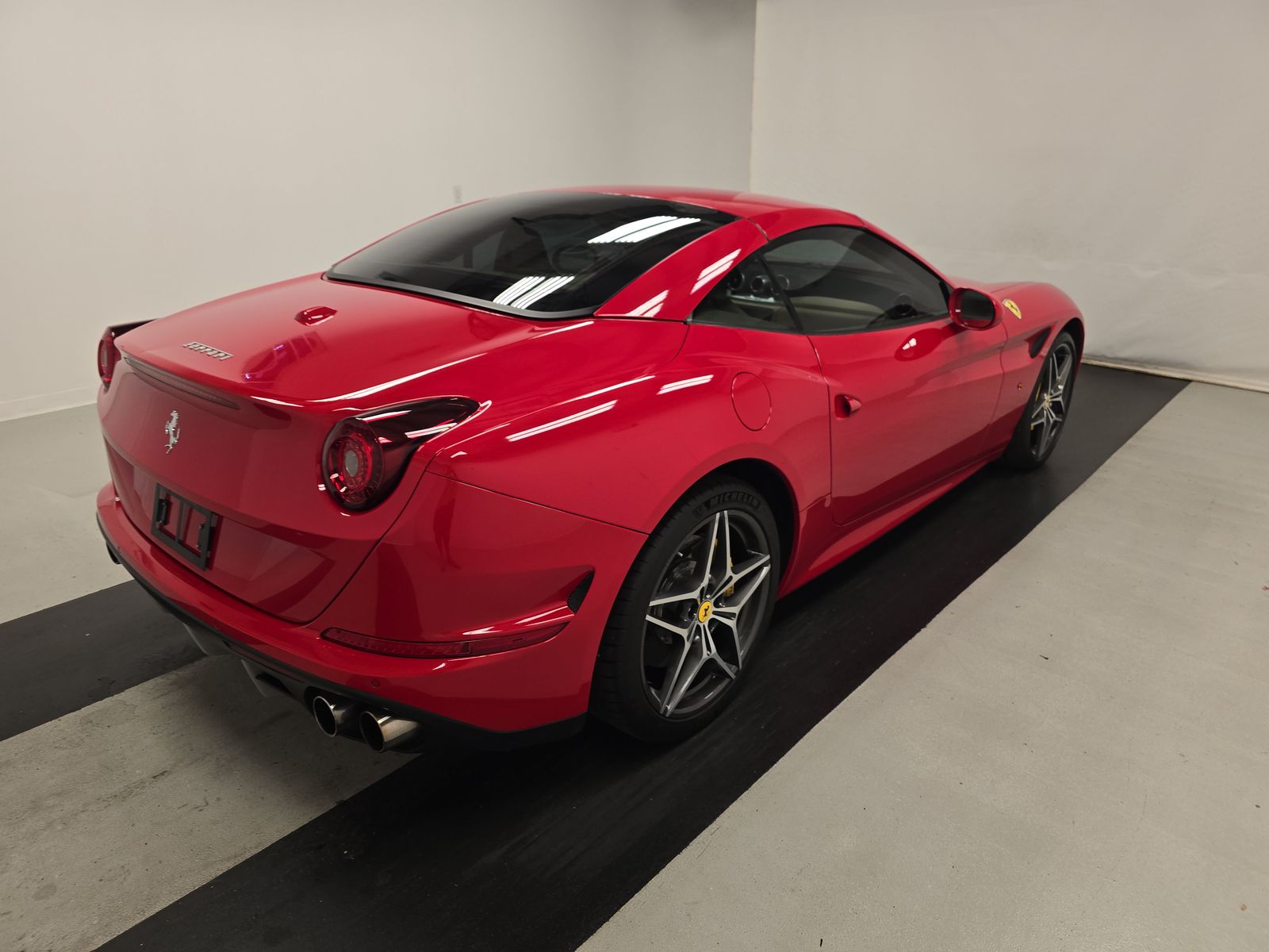2016 Ferrari California T RWD