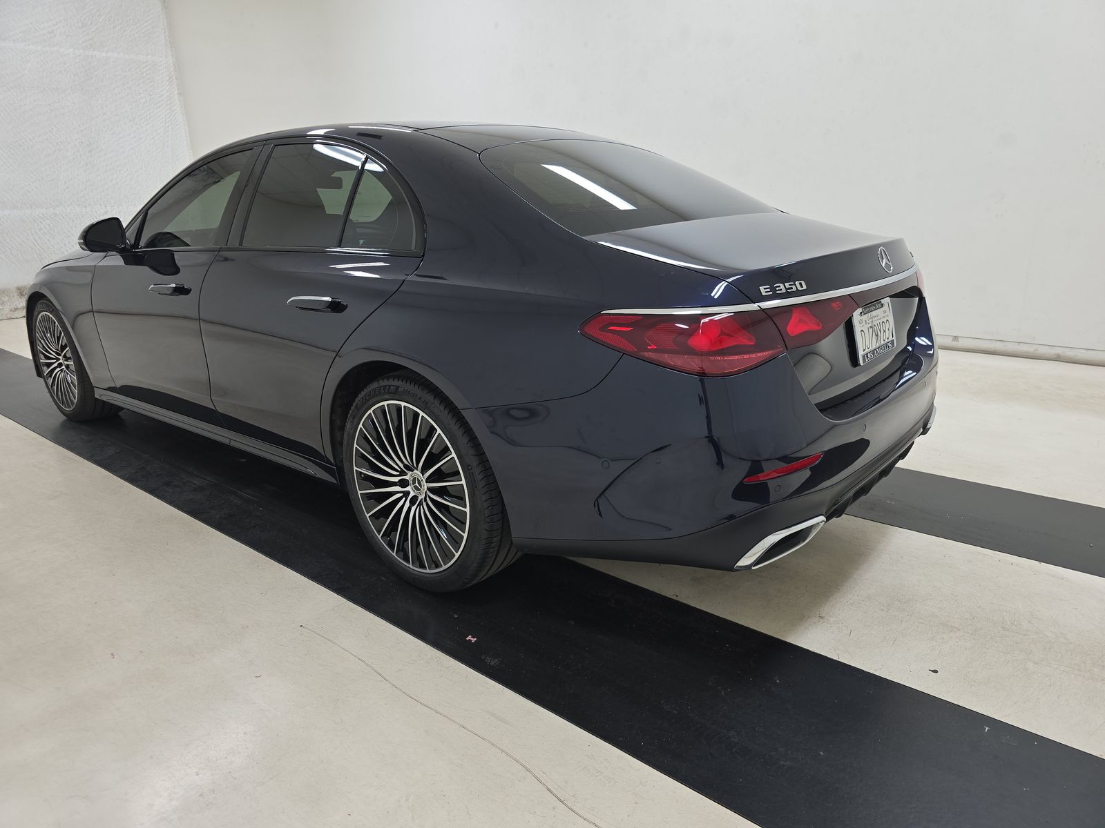 MERCEDES-BENZ E-CLASS - 7