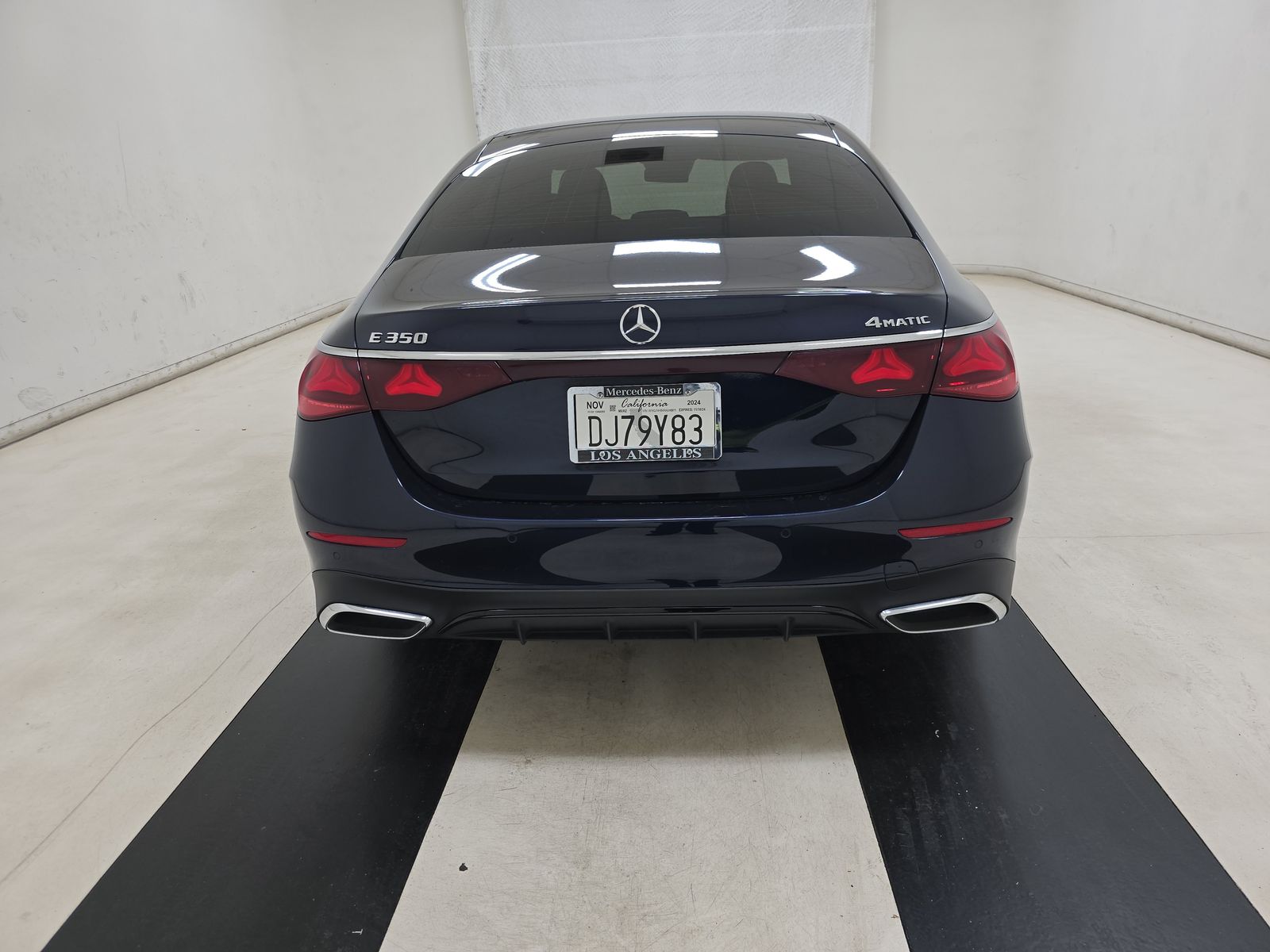 MERCEDES-BENZ E-CLASS - 6