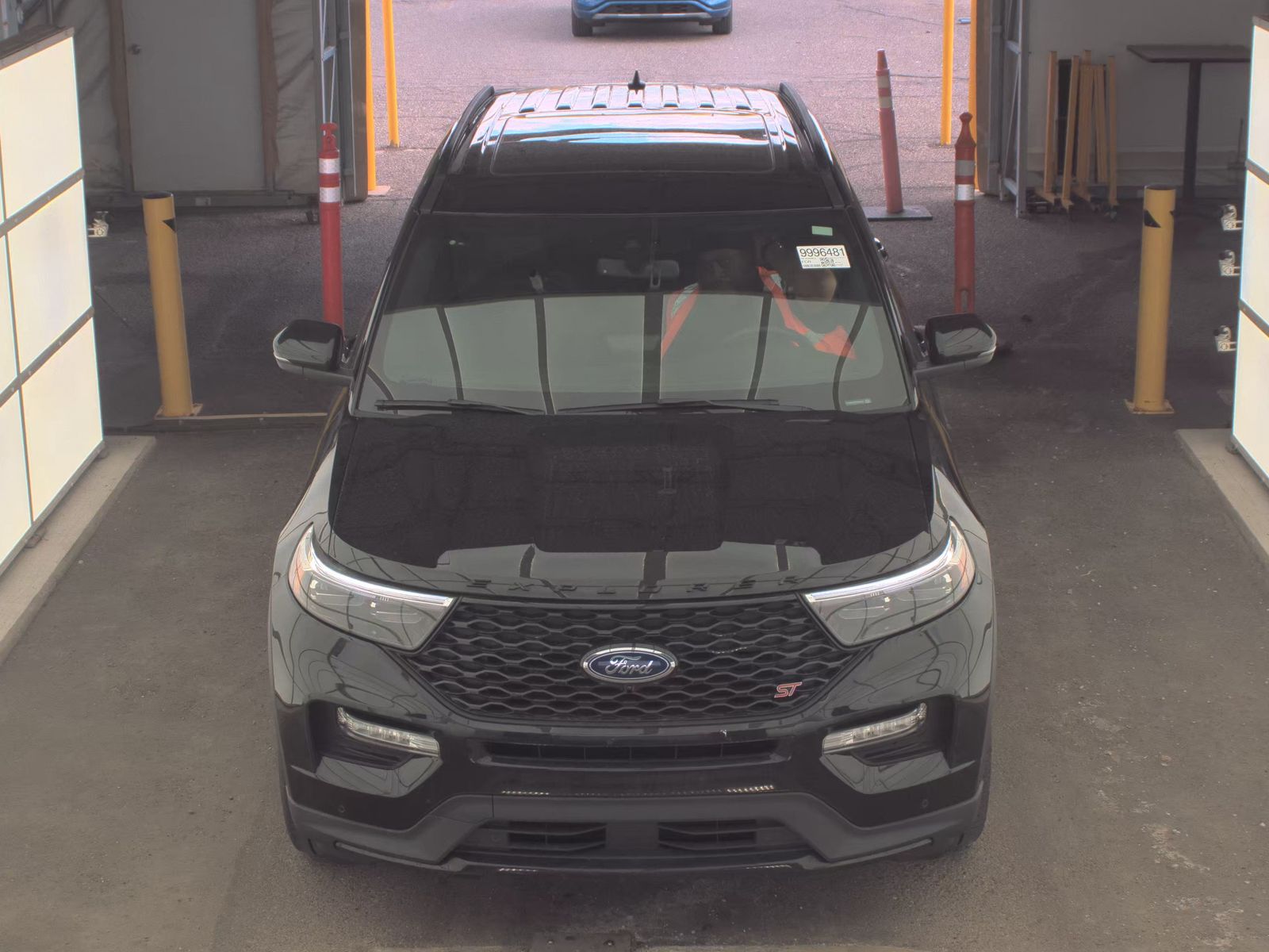 FORD EXPLORER - 3