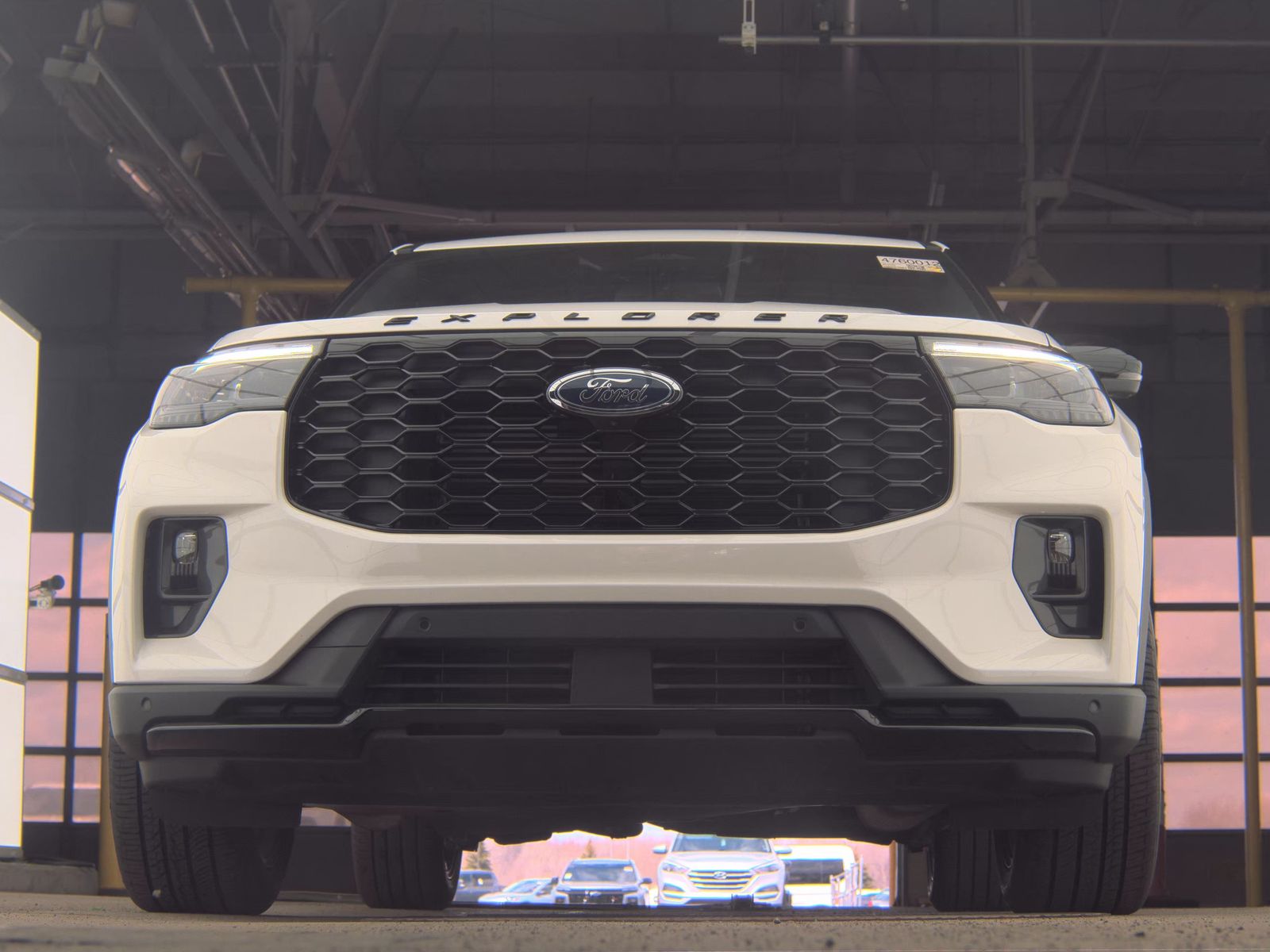 FORD EXPLORER - 4