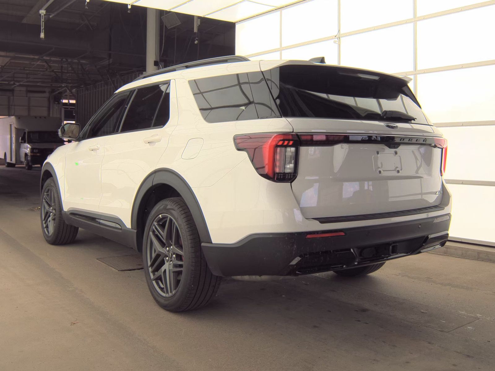 FORD EXPLORER - 9