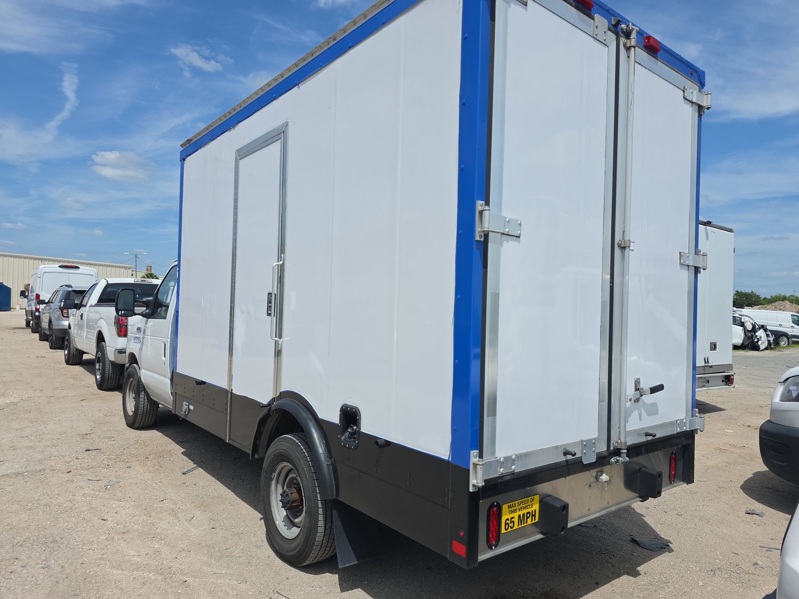 FORD E-350 - 7