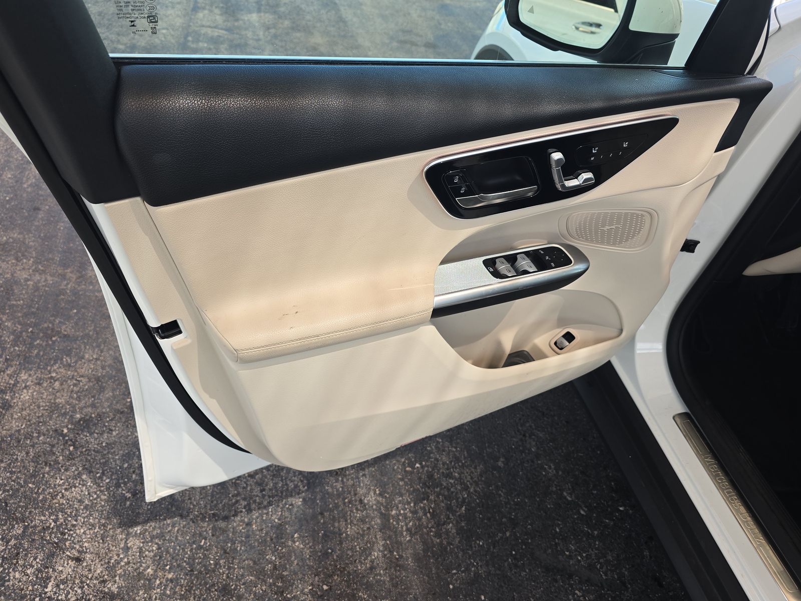 2025 Mercedes-Benz GLC GLC 300 FWD