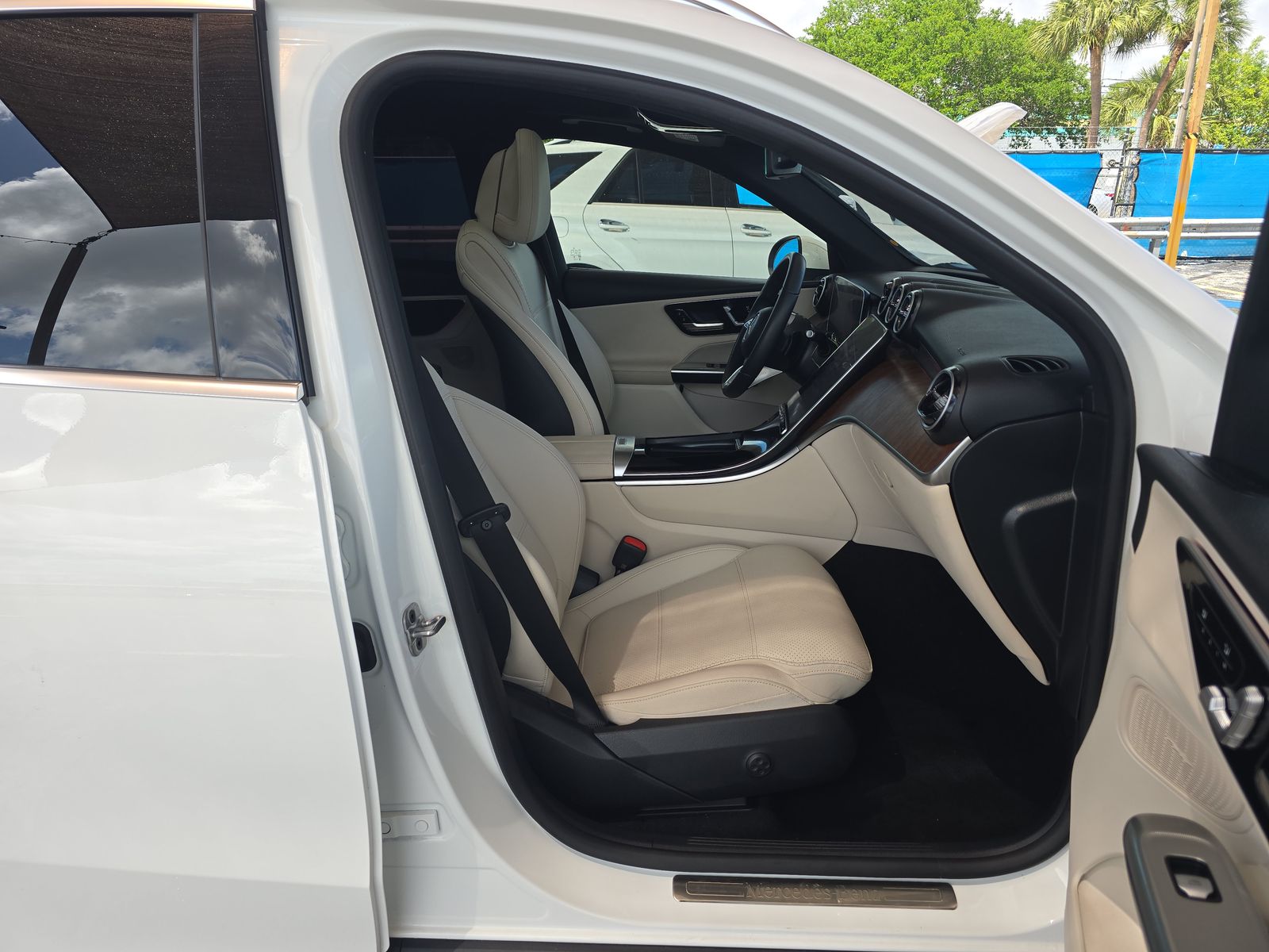 2025 Mercedes-Benz GLC GLC 300 FWD