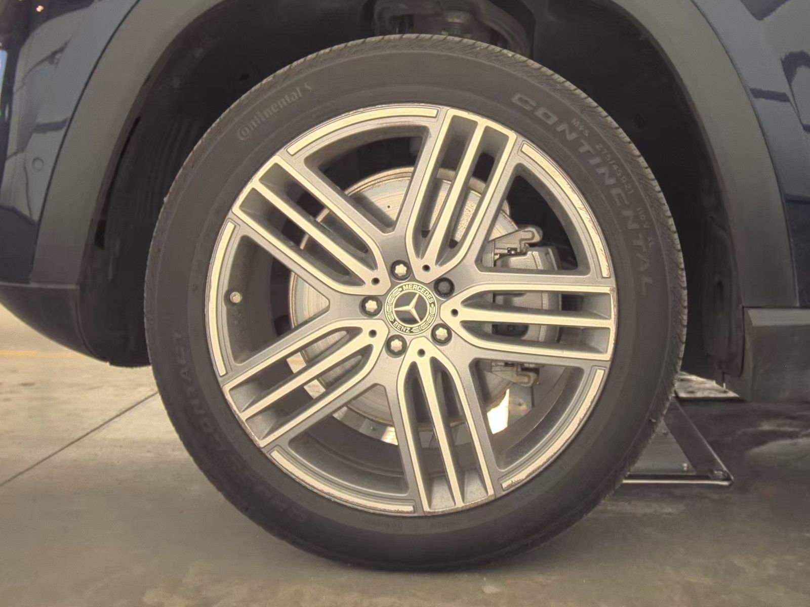 MERCEDES-BENZ GLS - 10