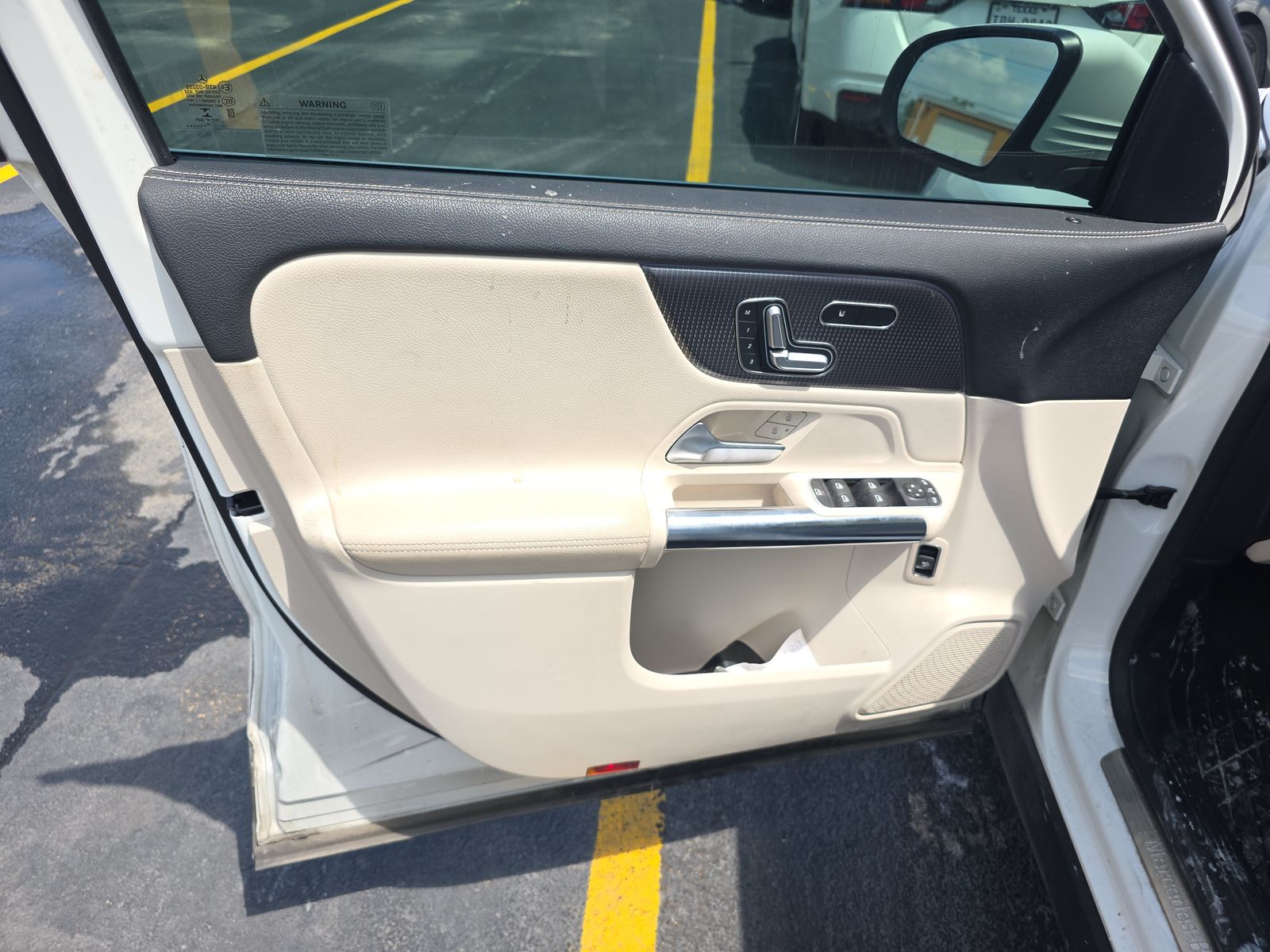 MERCEDES-BENZ GLA-CLASS - 10