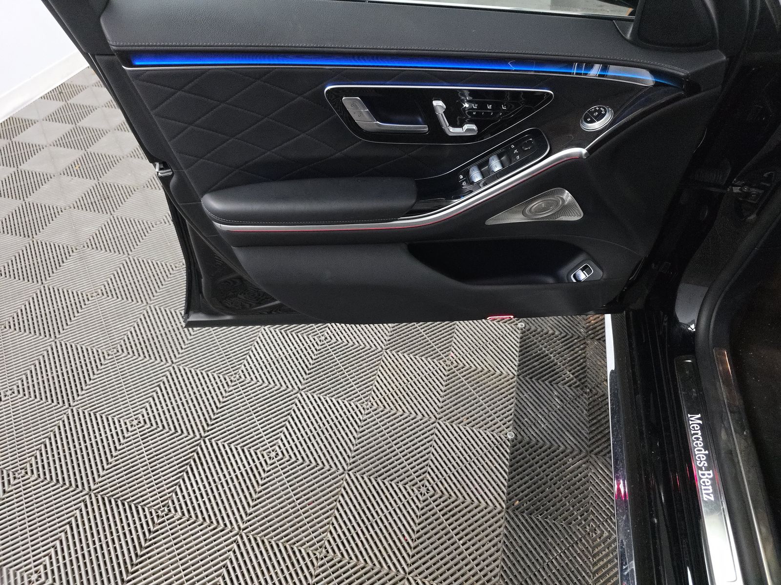 MERCEDES-BENZ S-CLASS - 10