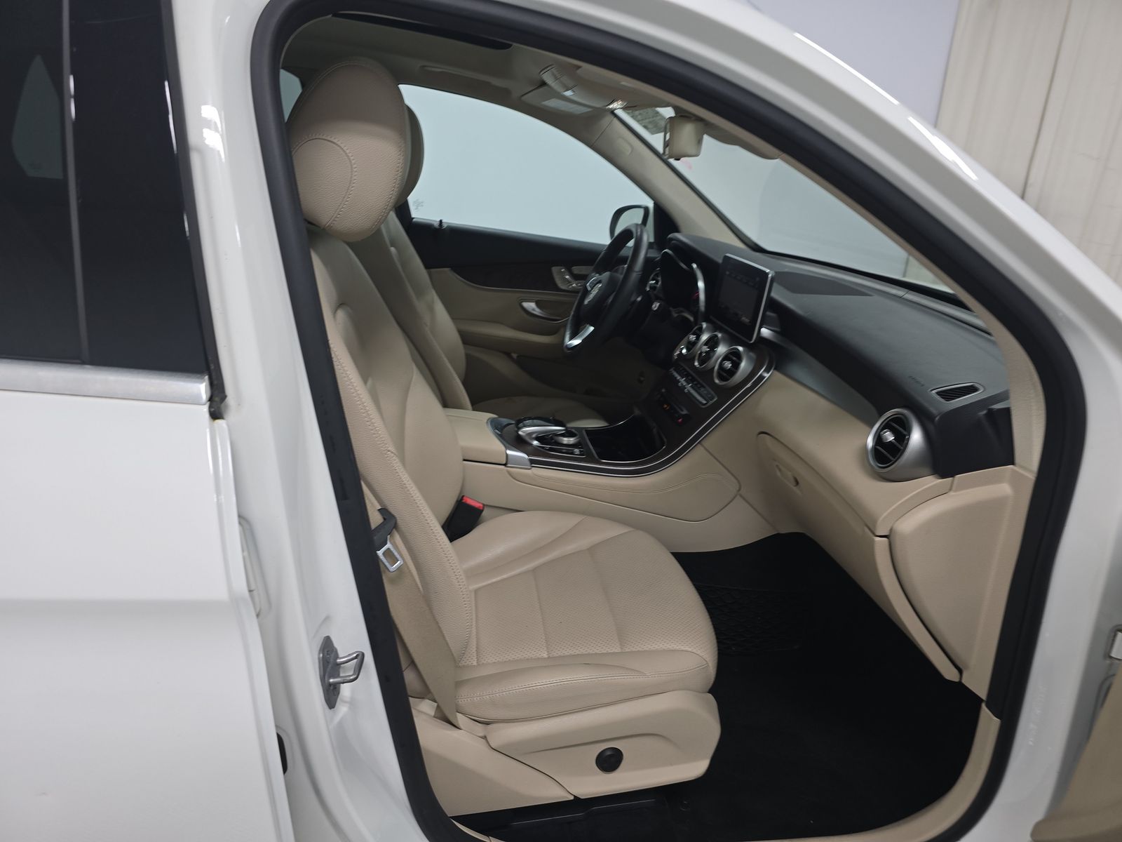 MERCEDES-BENZ GLC-CLASS - 9