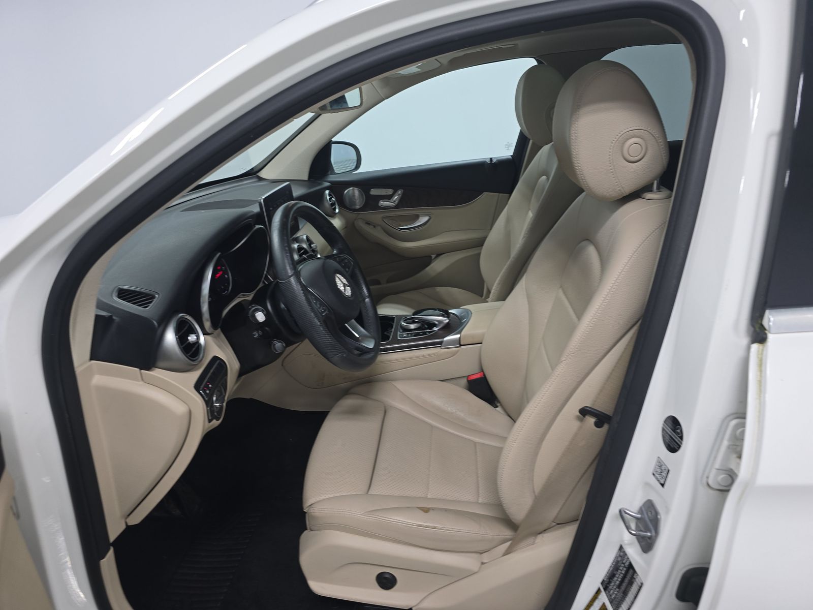 MERCEDES-BENZ GLC-CLASS - 8