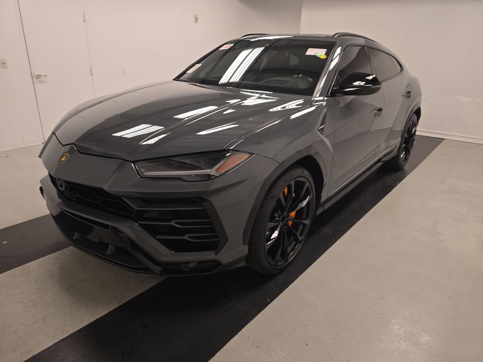 2021 Lamborghini Urus Base AWD