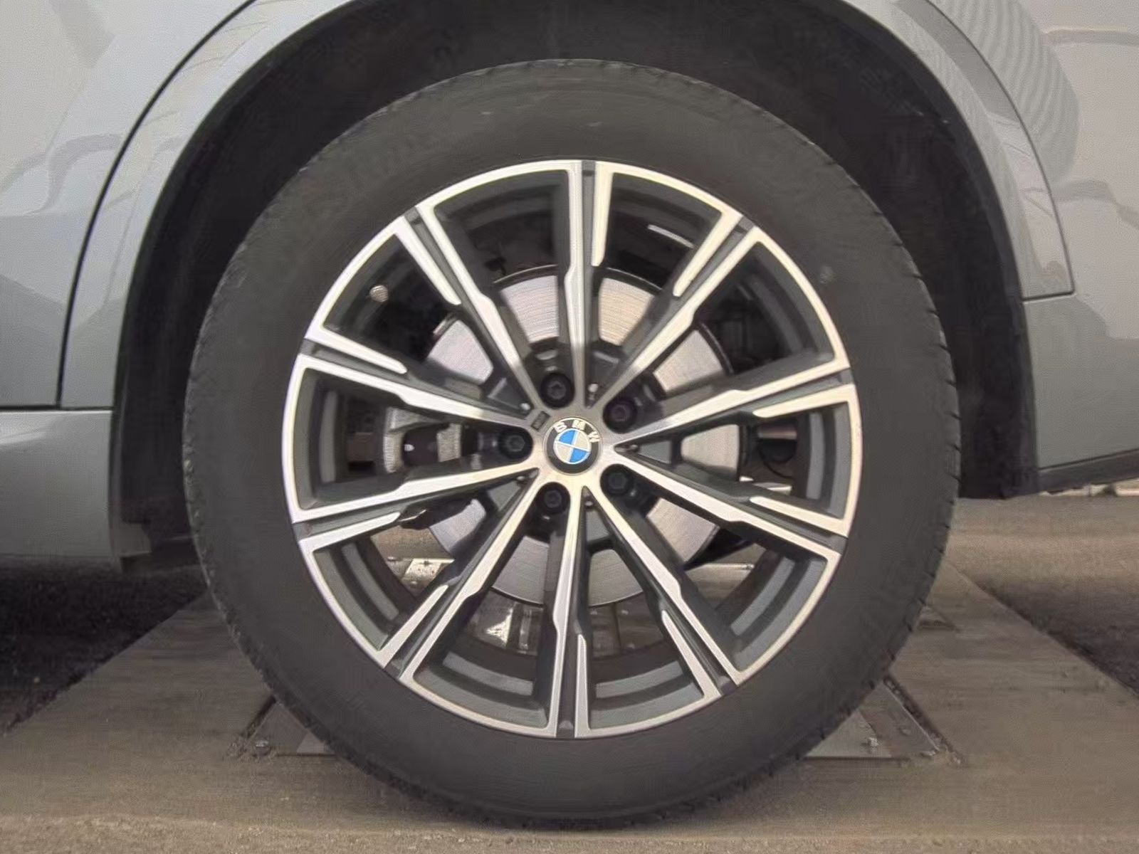 2026 BMW X5 xDrive40i AWD