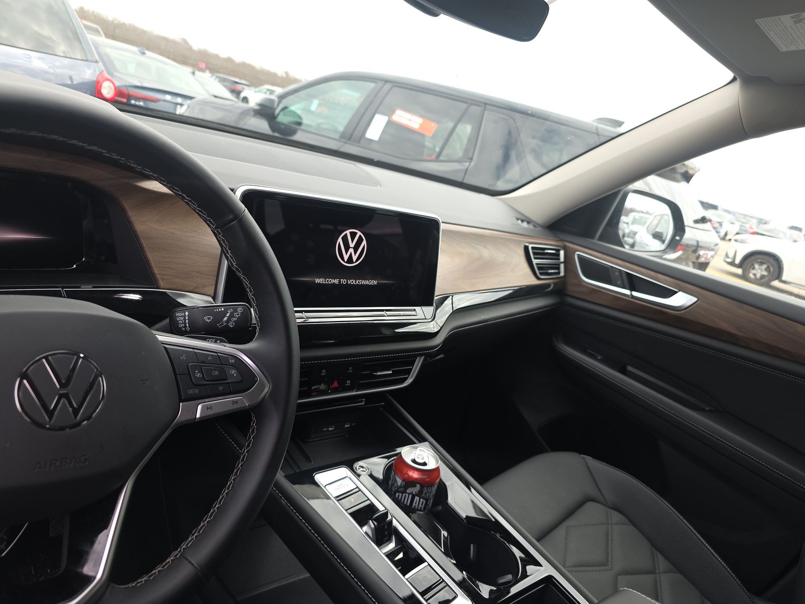 2025 Volkswagen Atlas 2.0T SE AWD