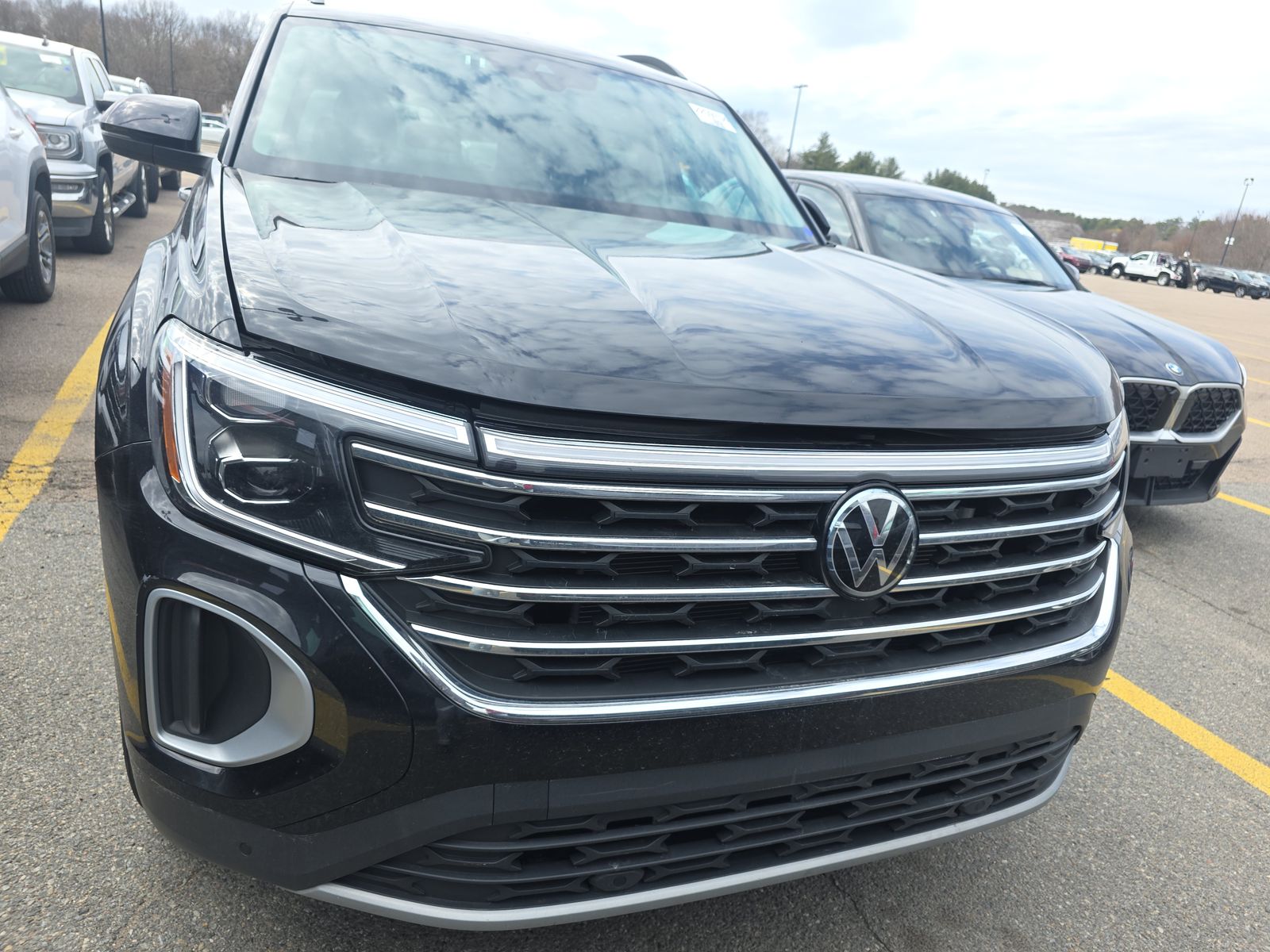 2025 Volkswagen Atlas 2.0T SE AWD