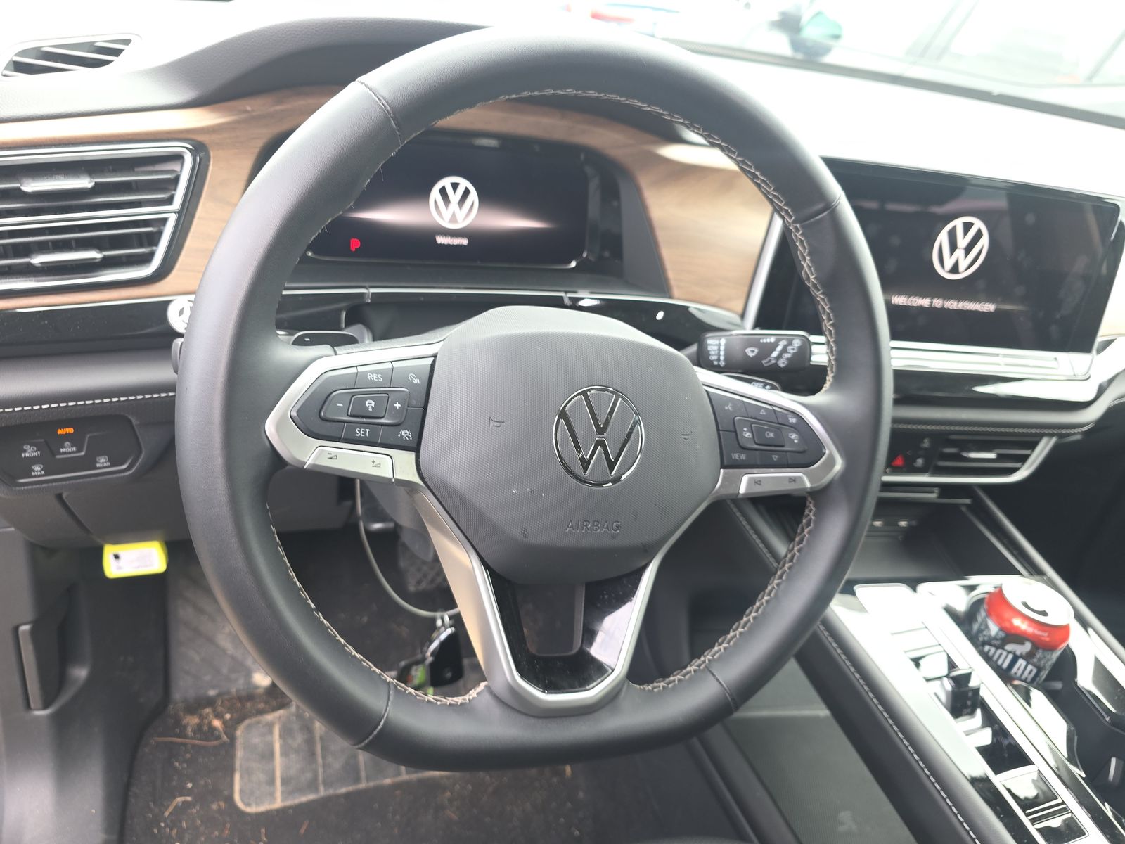 2025 Volkswagen Atlas 2.0T SE AWD