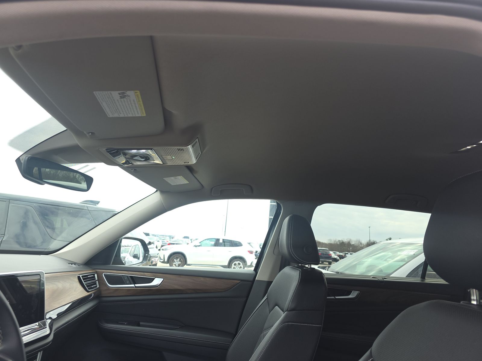 2025 Volkswagen Atlas 2.0T SE AWD