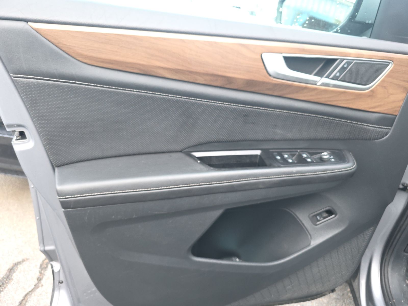 2025 Volkswagen Atlas 2.0T SE AWD