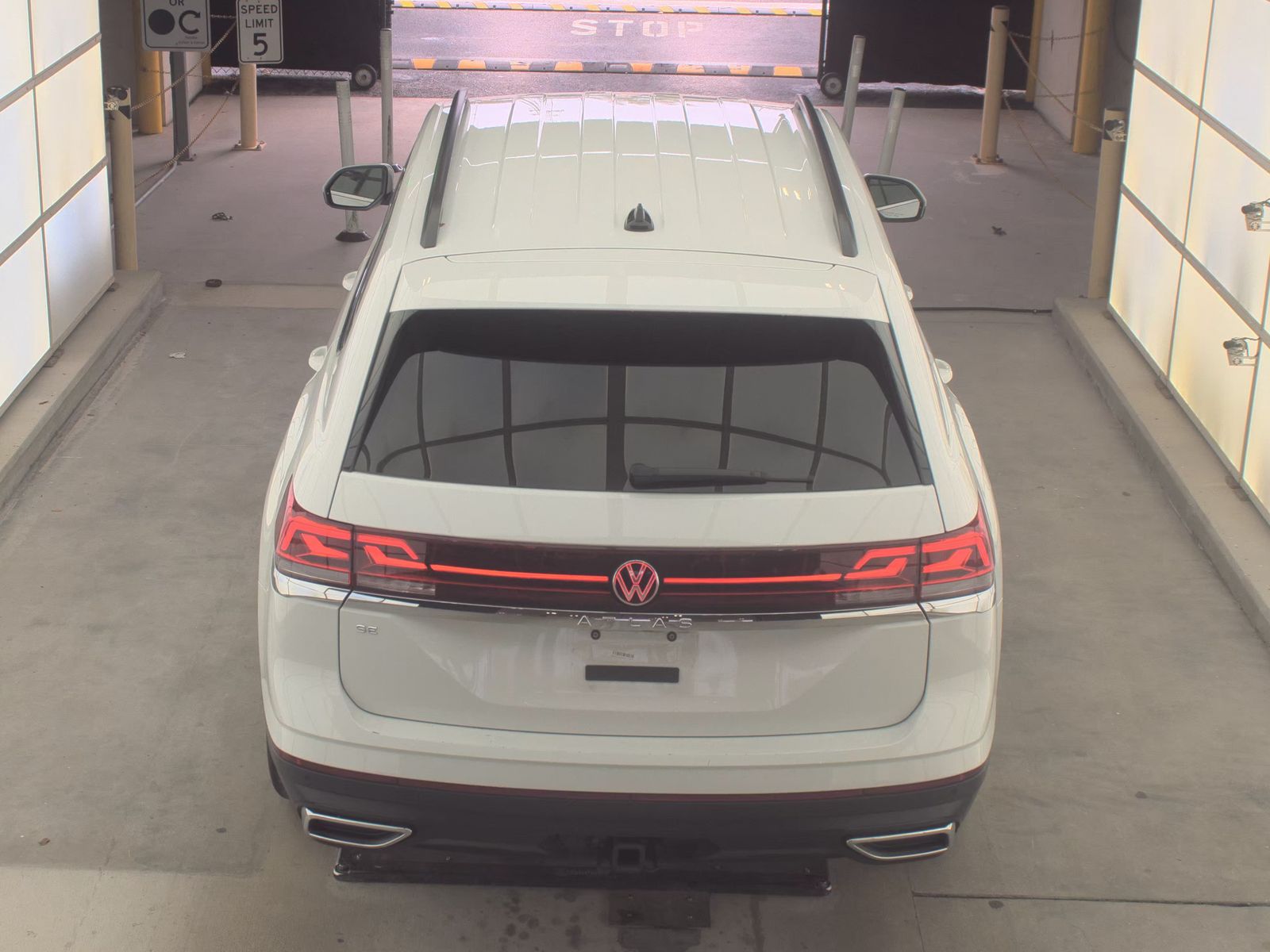 2025 Volkswagen Atlas 2.0T SE FWD