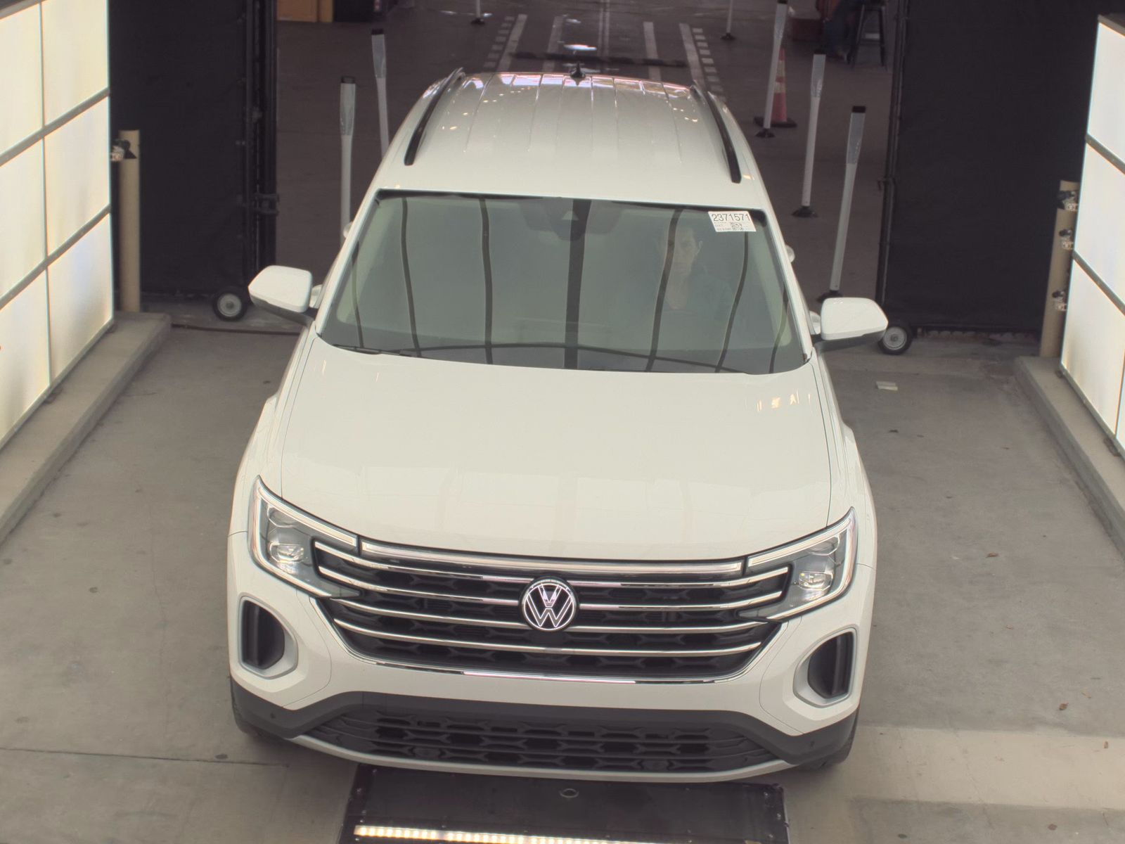 2025 Volkswagen Atlas 2.0T SE FWD