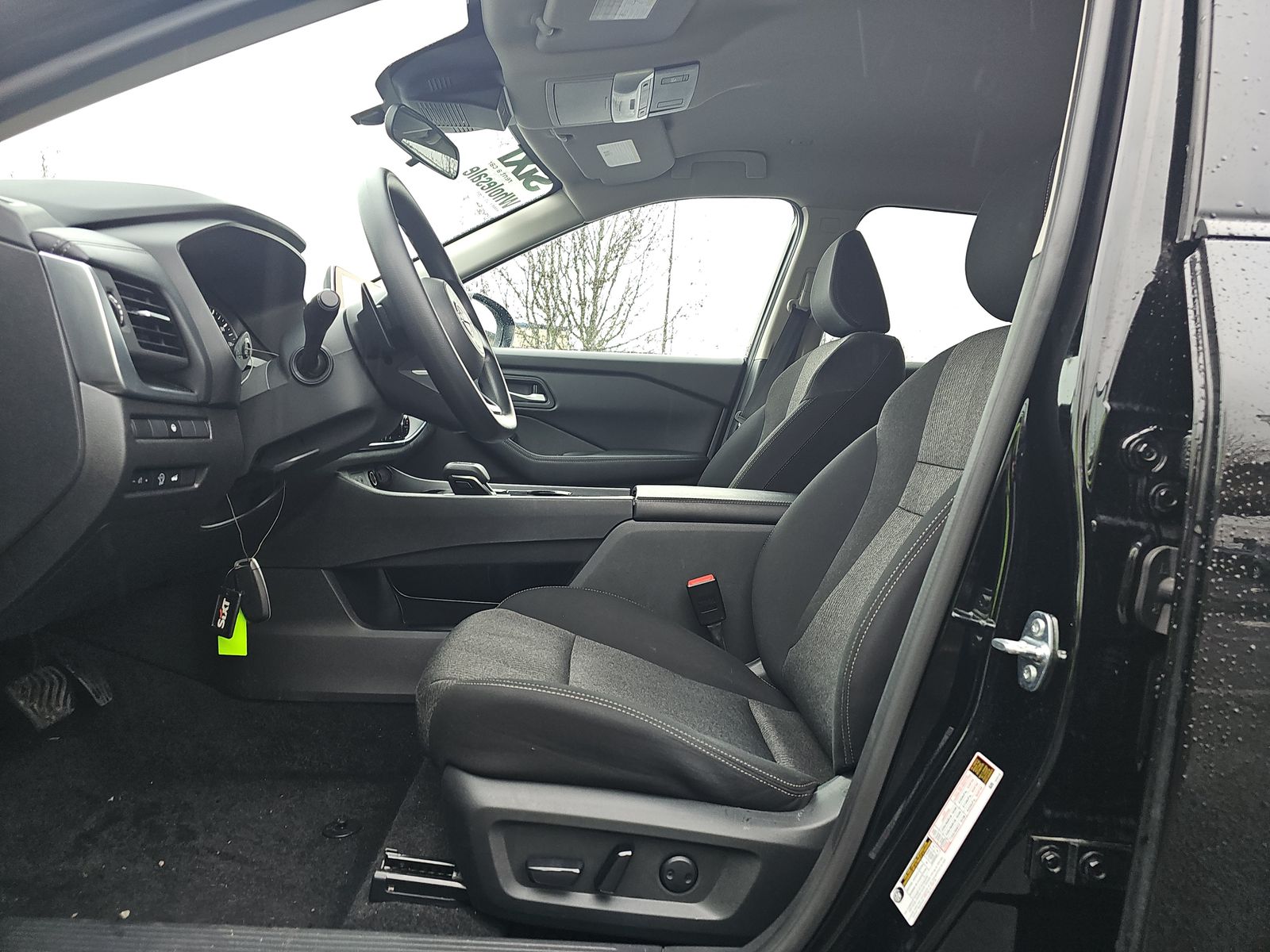 2024 Nissan Rogue SV FWD