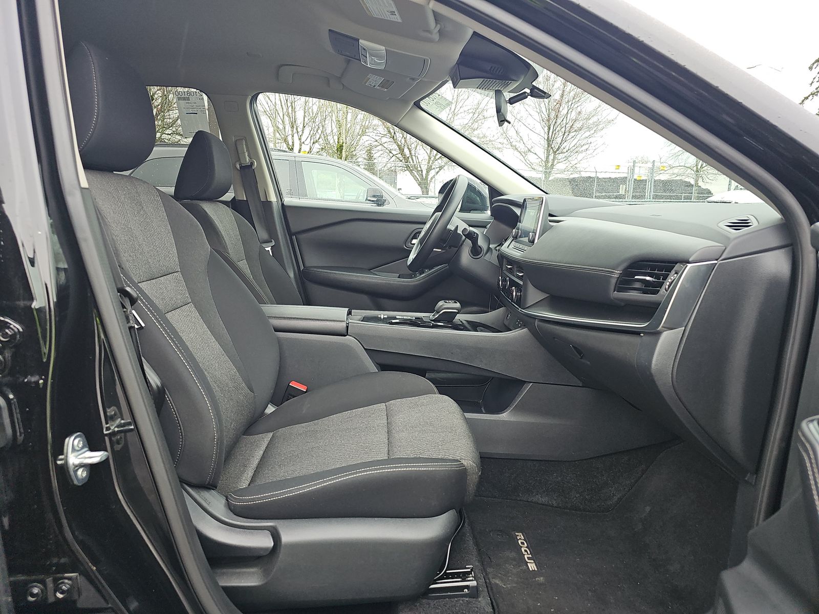 2024 Nissan Rogue SV FWD