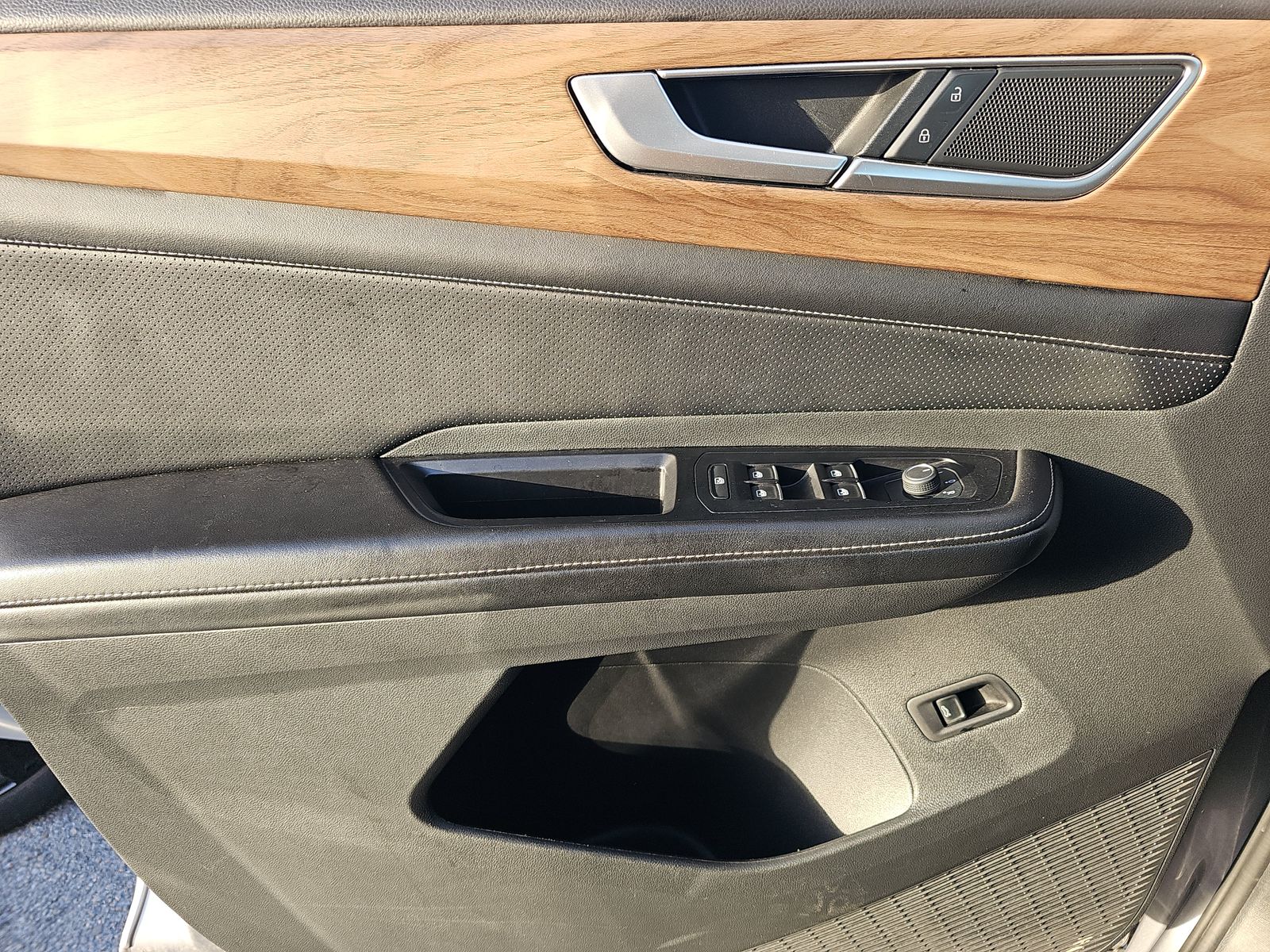 2024 Volkswagen Atlas 2.0T SE FWD