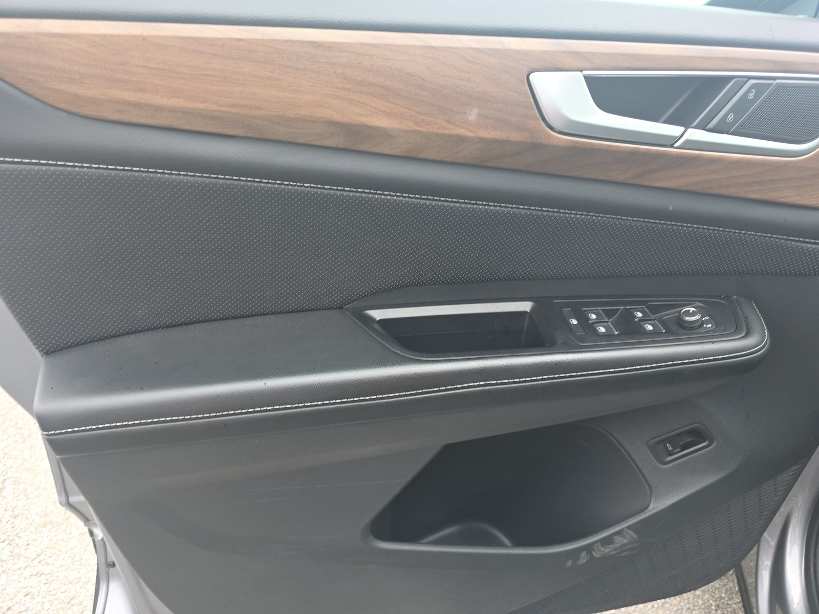 2024 Volkswagen Atlas 2.0T SE FWD