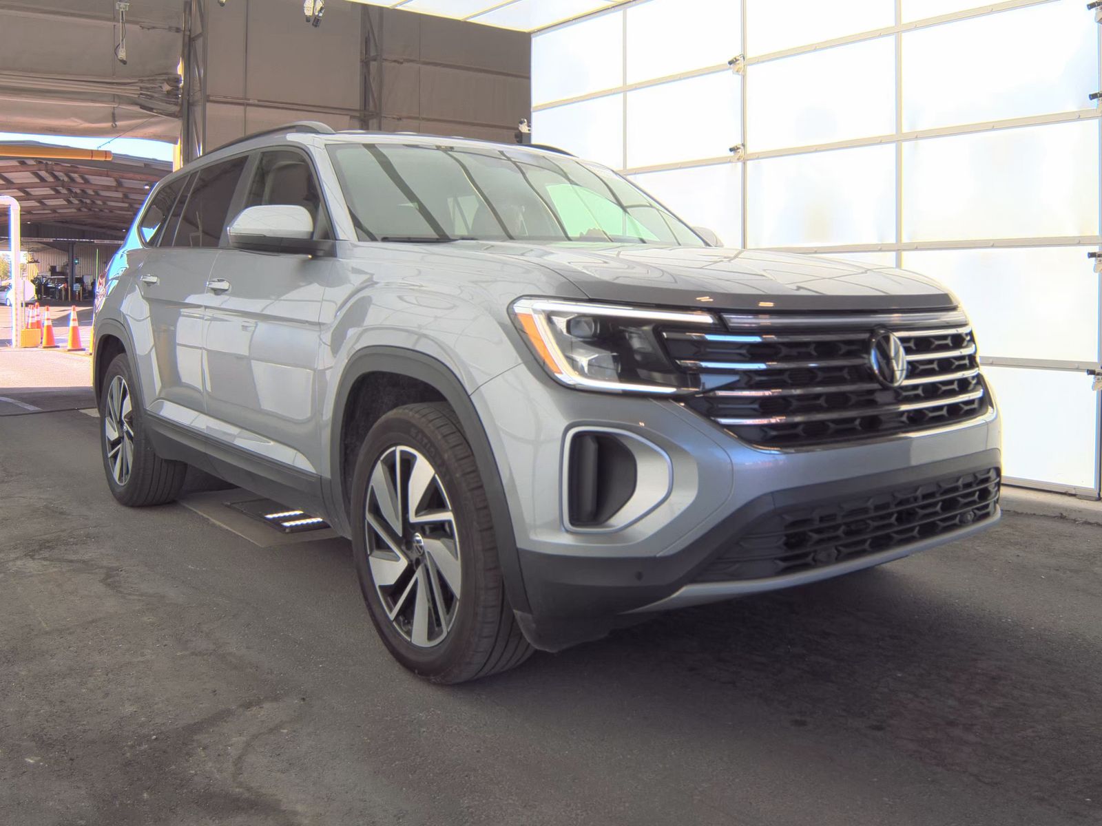 2024 Volkswagen Atlas 2.0T SE FWD