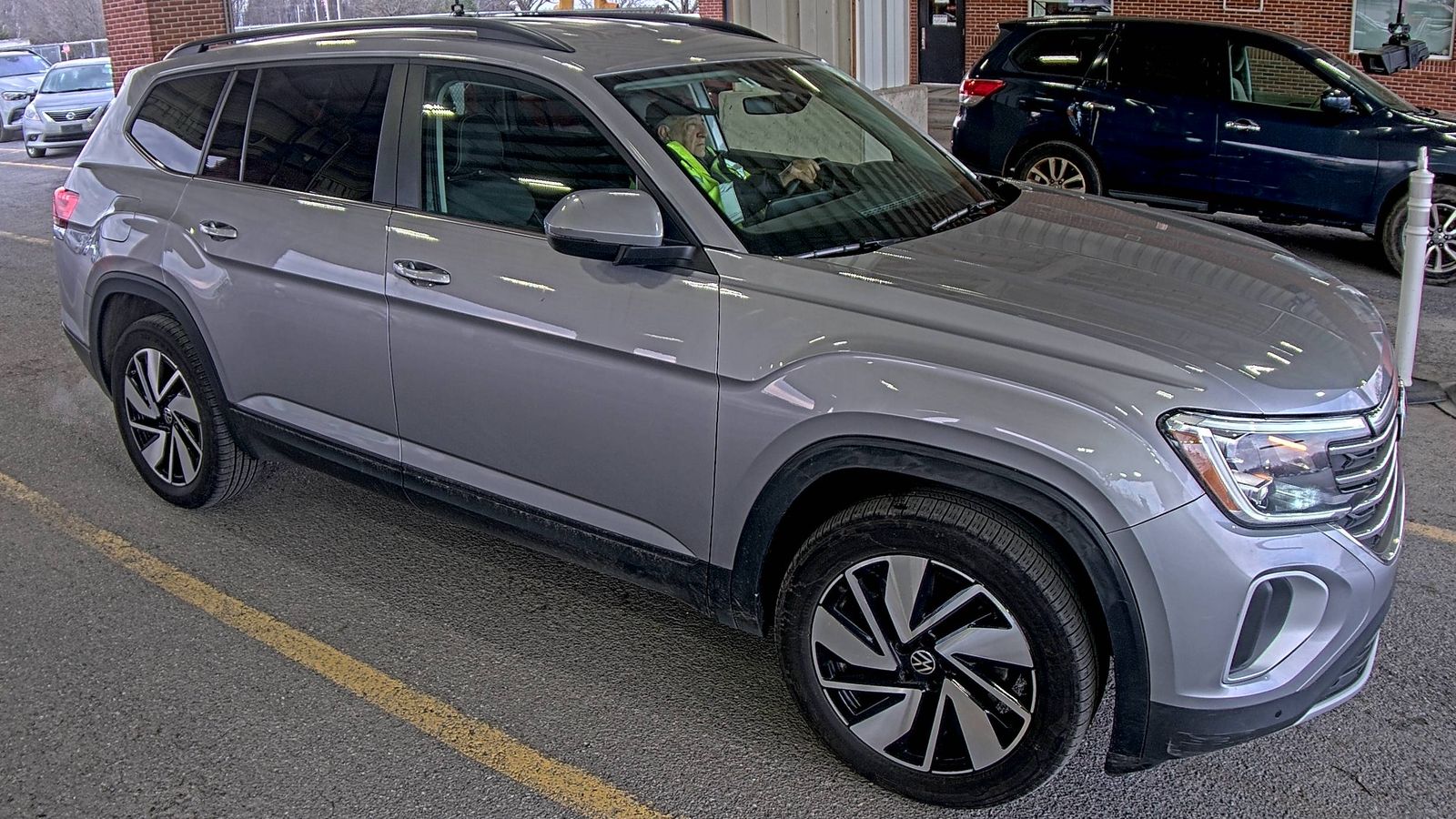 2025 Volkswagen Atlas 2.0T SE AWD