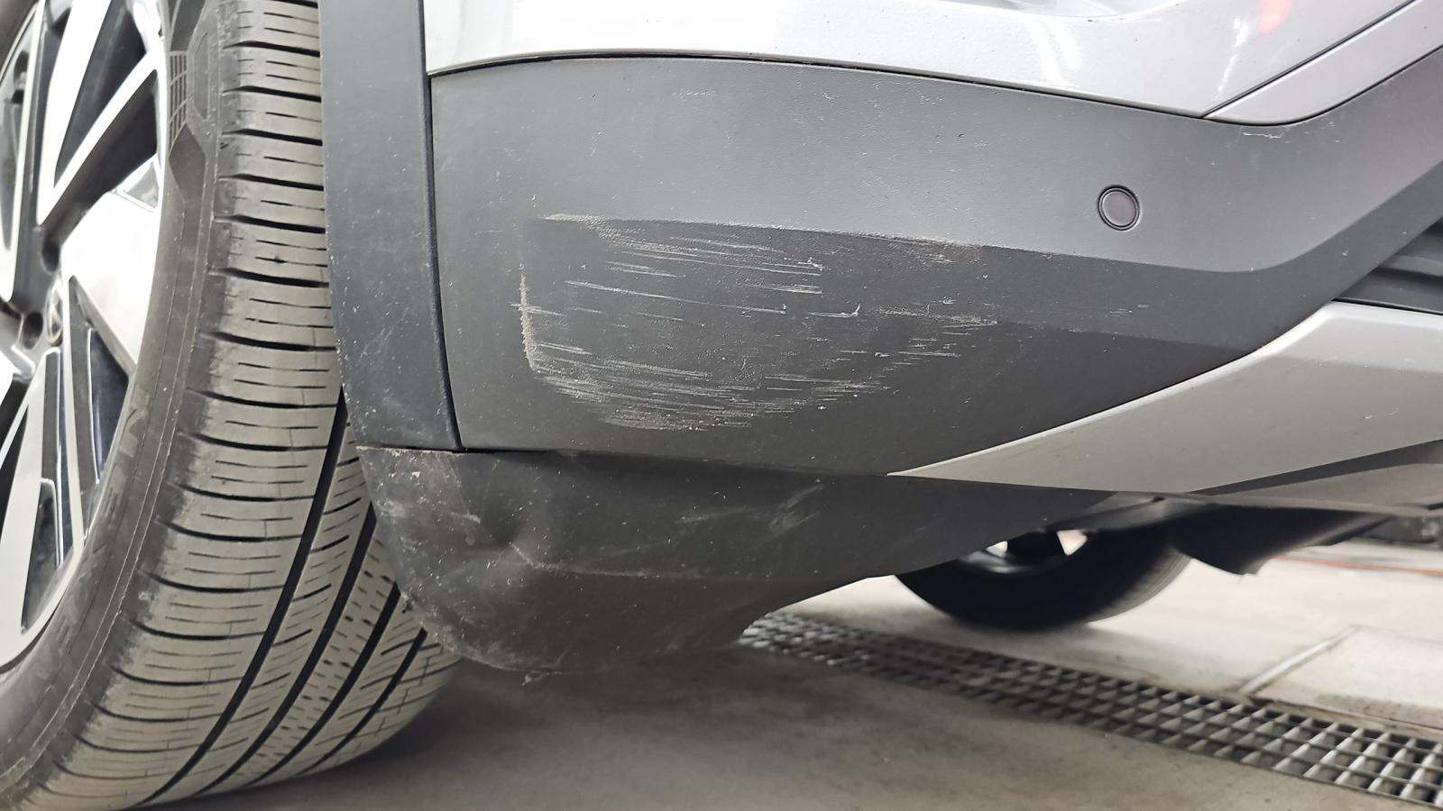 2025 Volkswagen Atlas 2.0T SE AWD