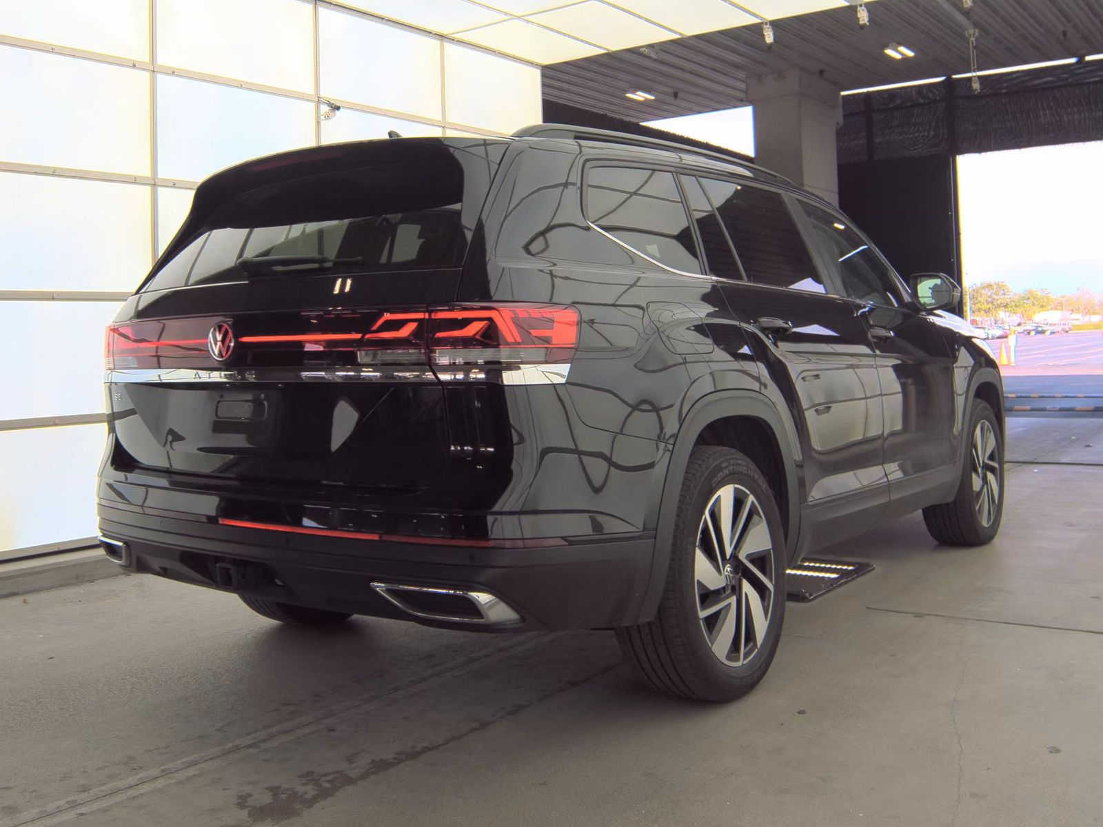 2024 Volkswagen Atlas 2.0T SE FWD