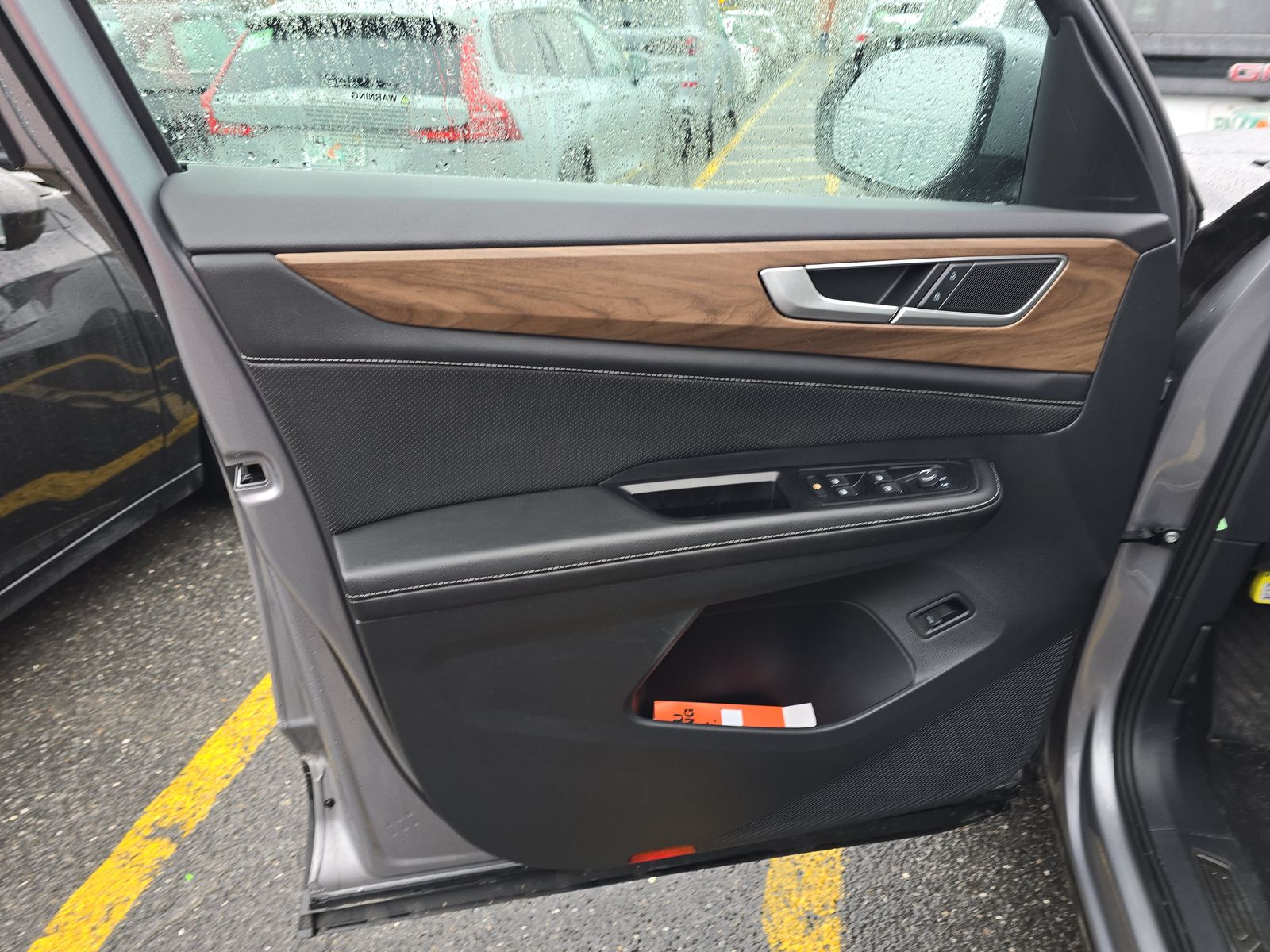 2025 Volkswagen Atlas 2.0T SE AWD