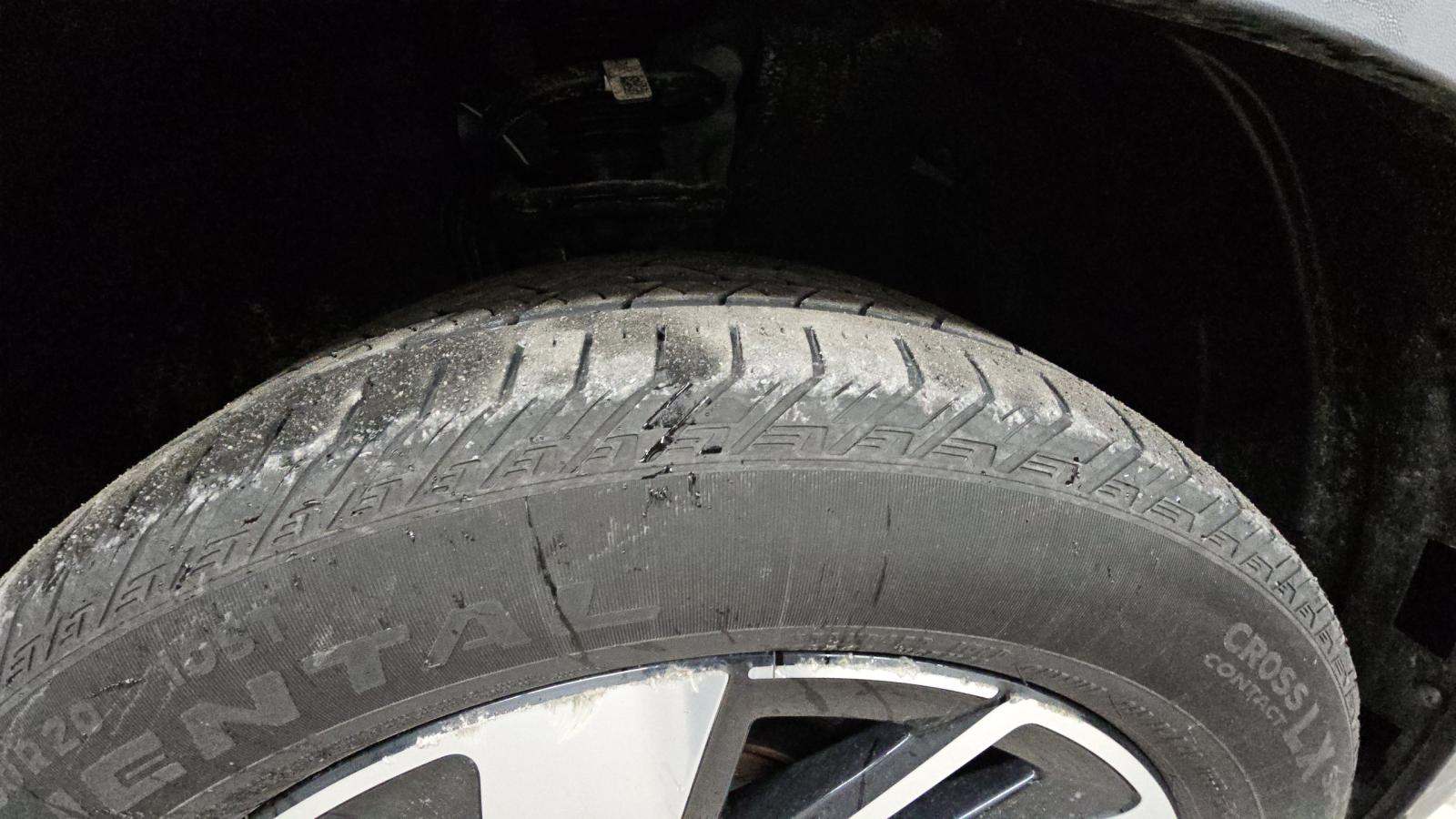 2025 Volkswagen Atlas 2.0T SE FWD