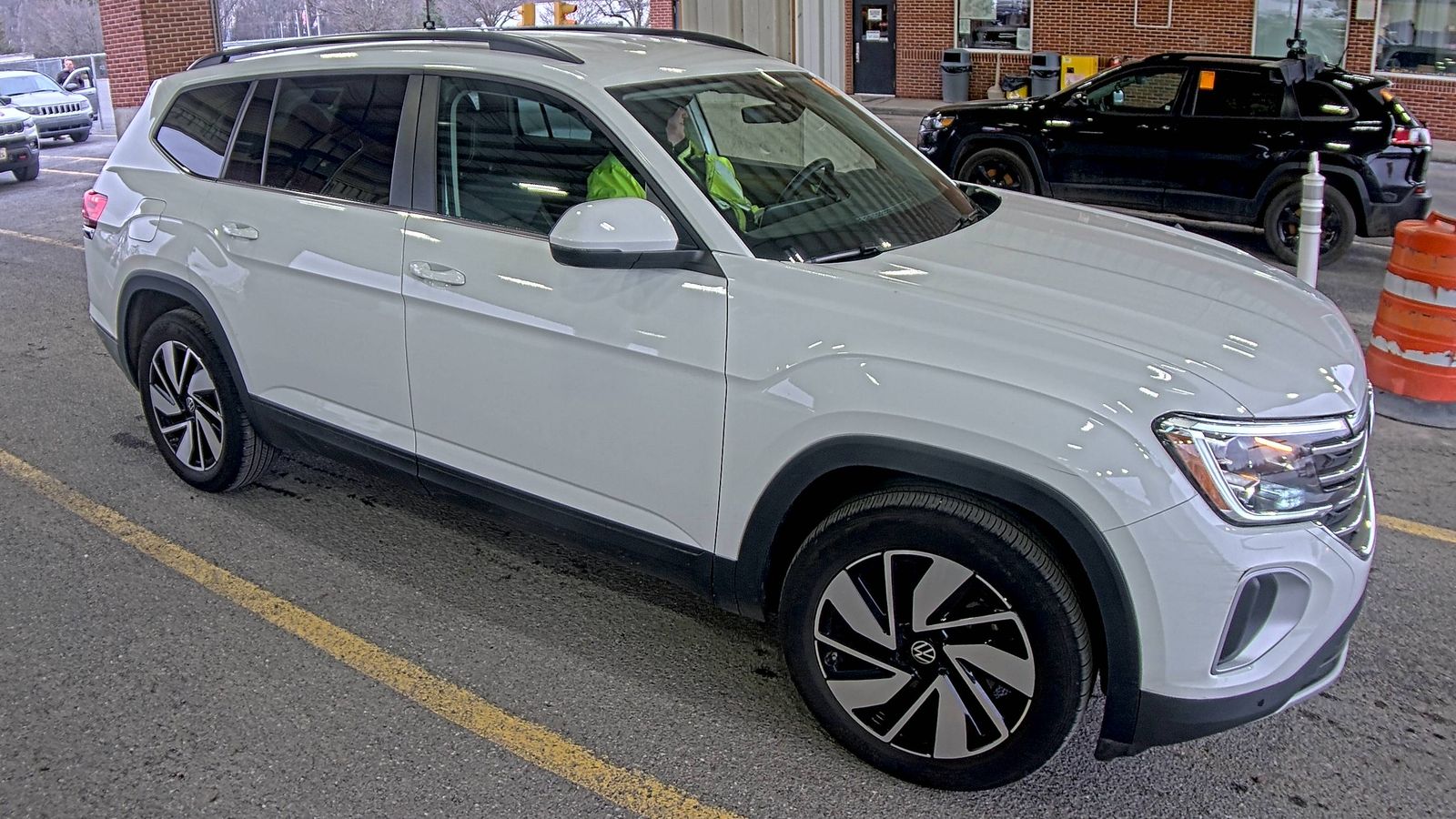 2025 Volkswagen Atlas 2.0T SE AWD