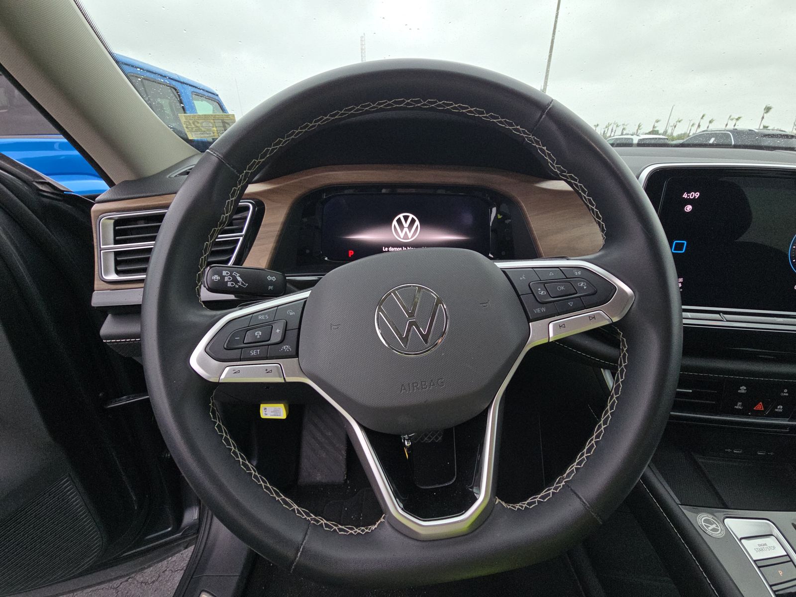 2024 Volkswagen Atlas 2.0T SE AWD