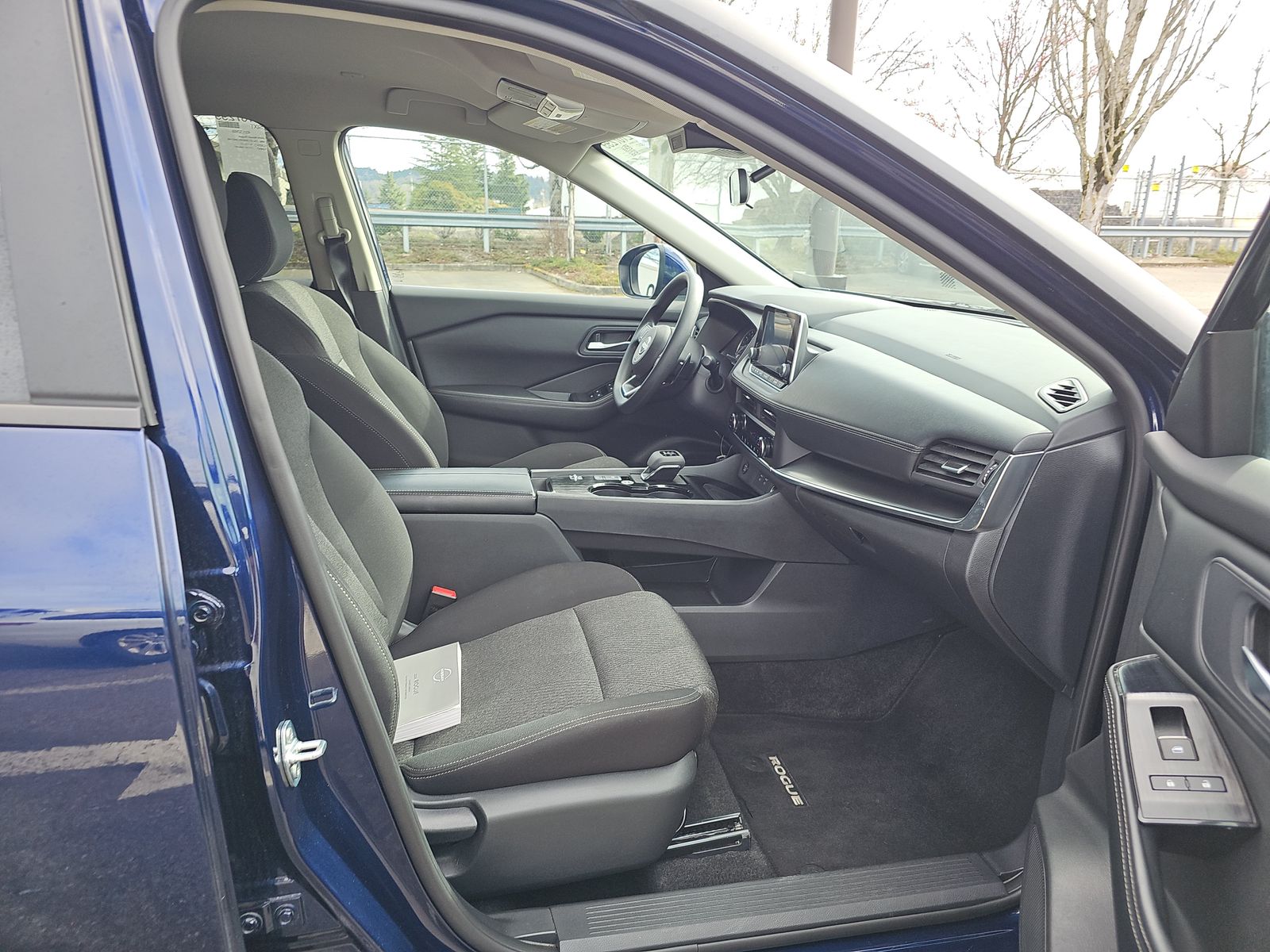 2024 Nissan Rogue SV FWD