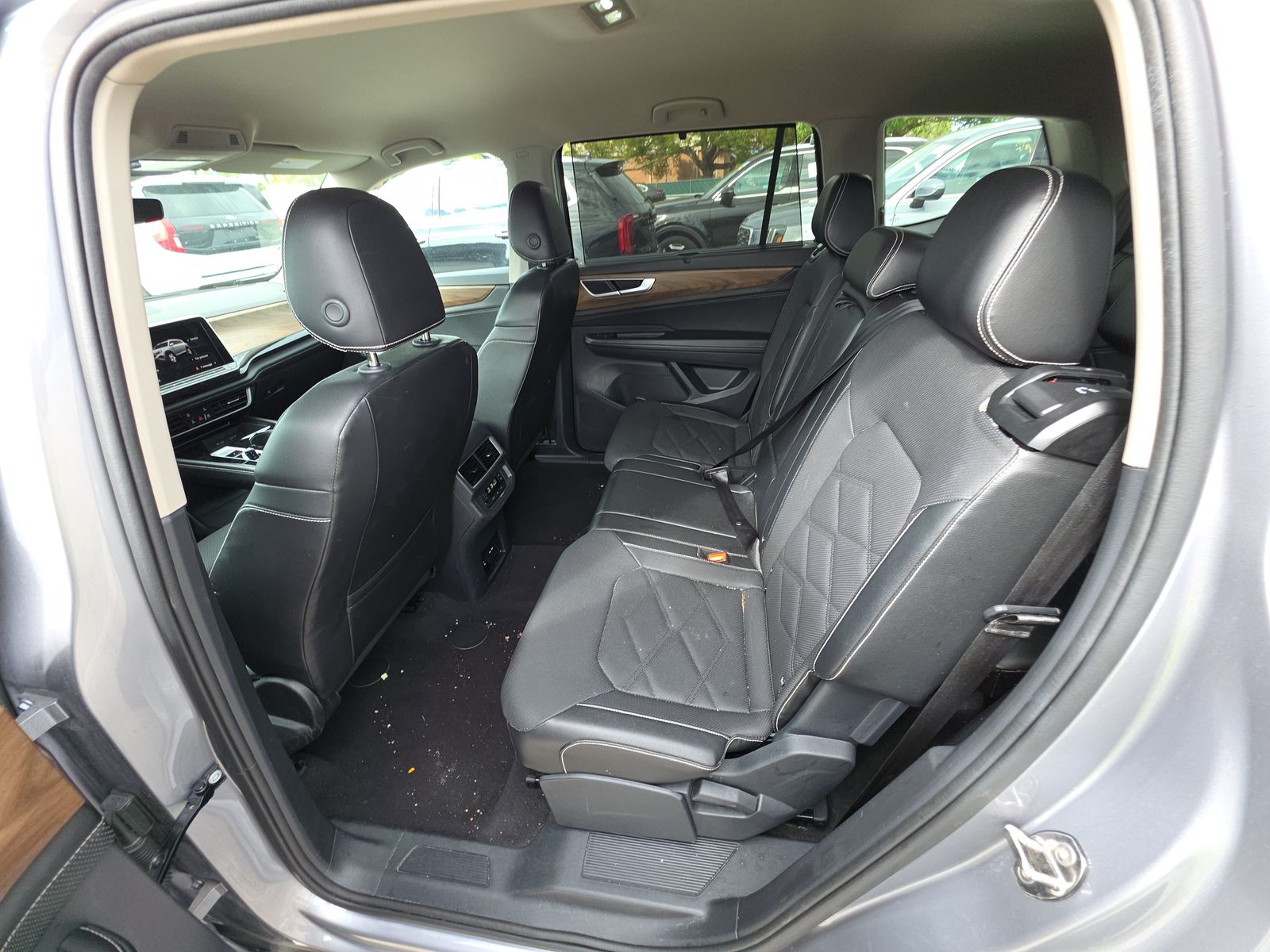 2024 Volkswagen Atlas 2.0T SE AWD