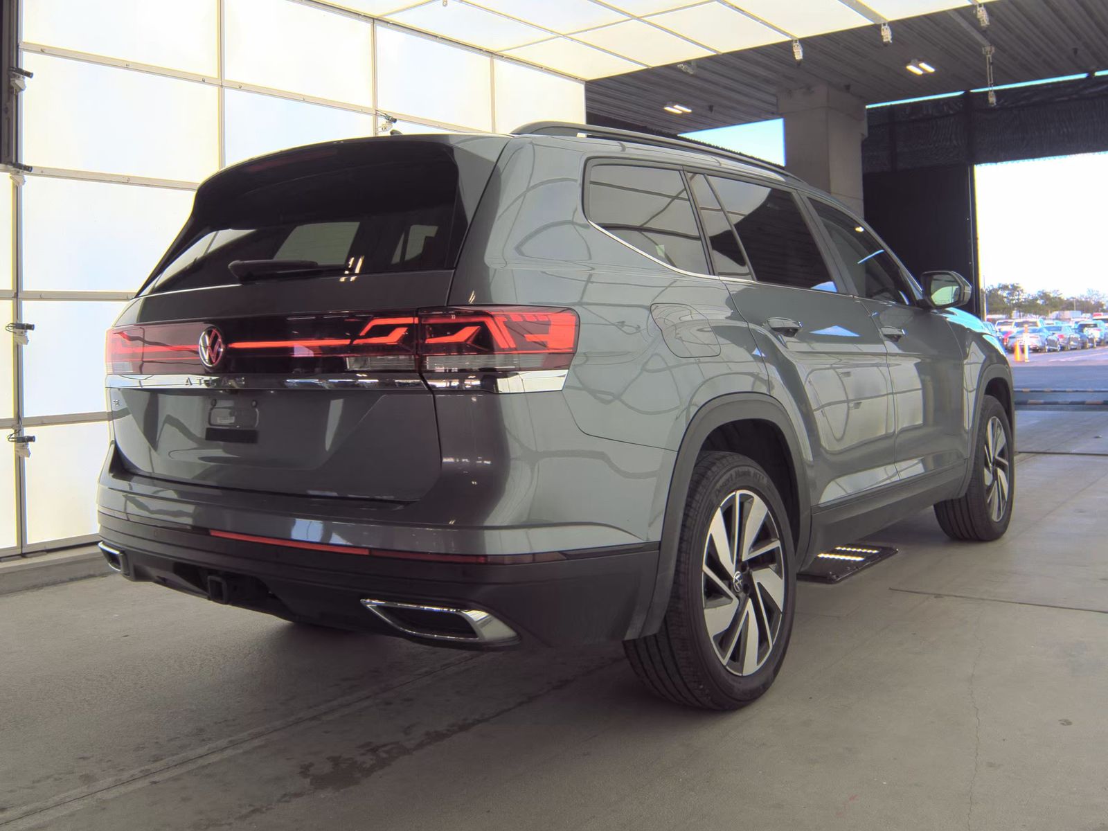 2024 Volkswagen Atlas 2.0T SE FWD