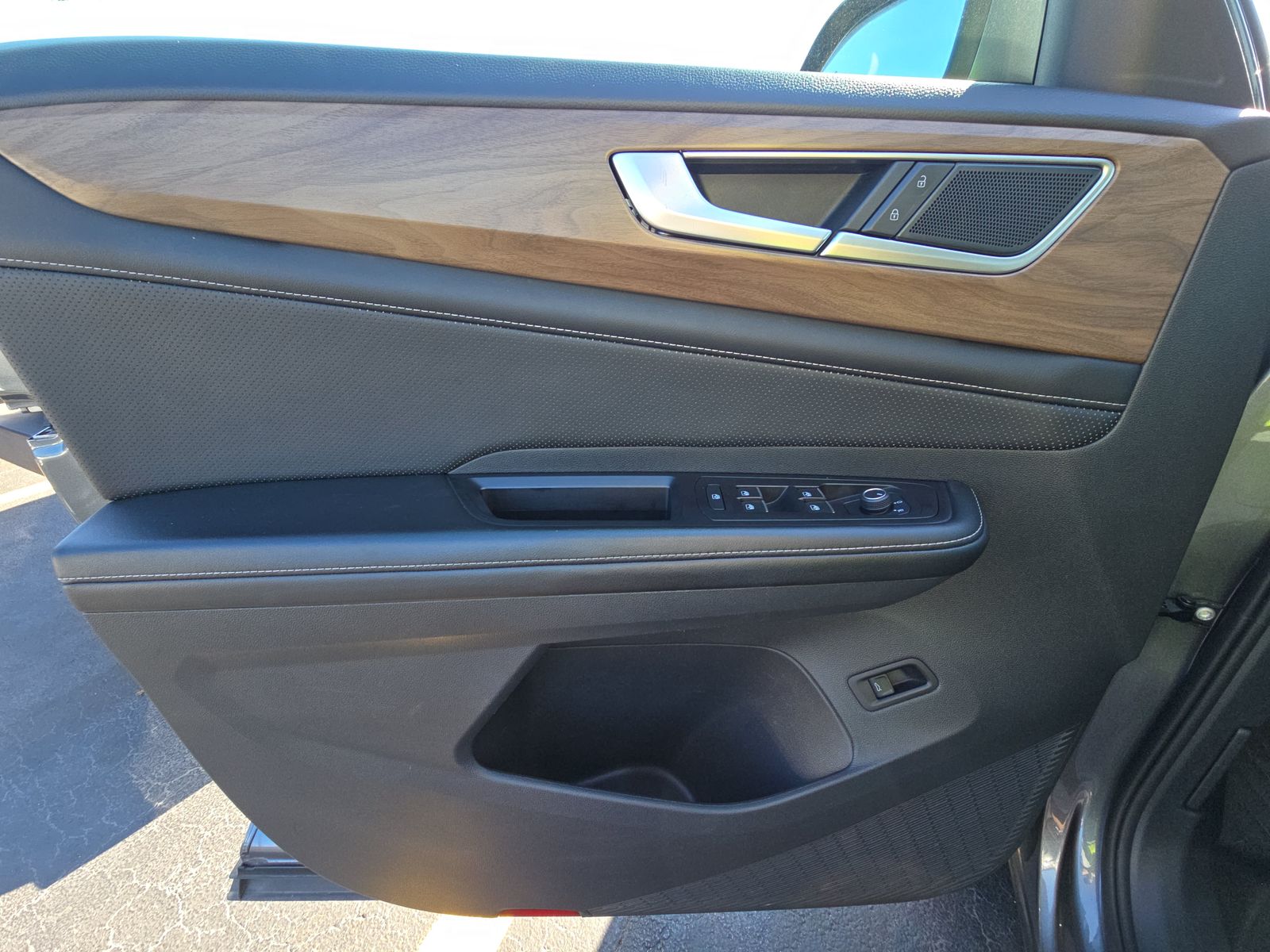 2024 Volkswagen Atlas 2.0T SE FWD