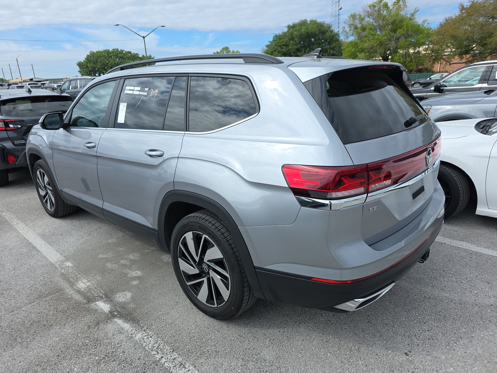 2024 Volkswagen Atlas 2.0T SE AWD