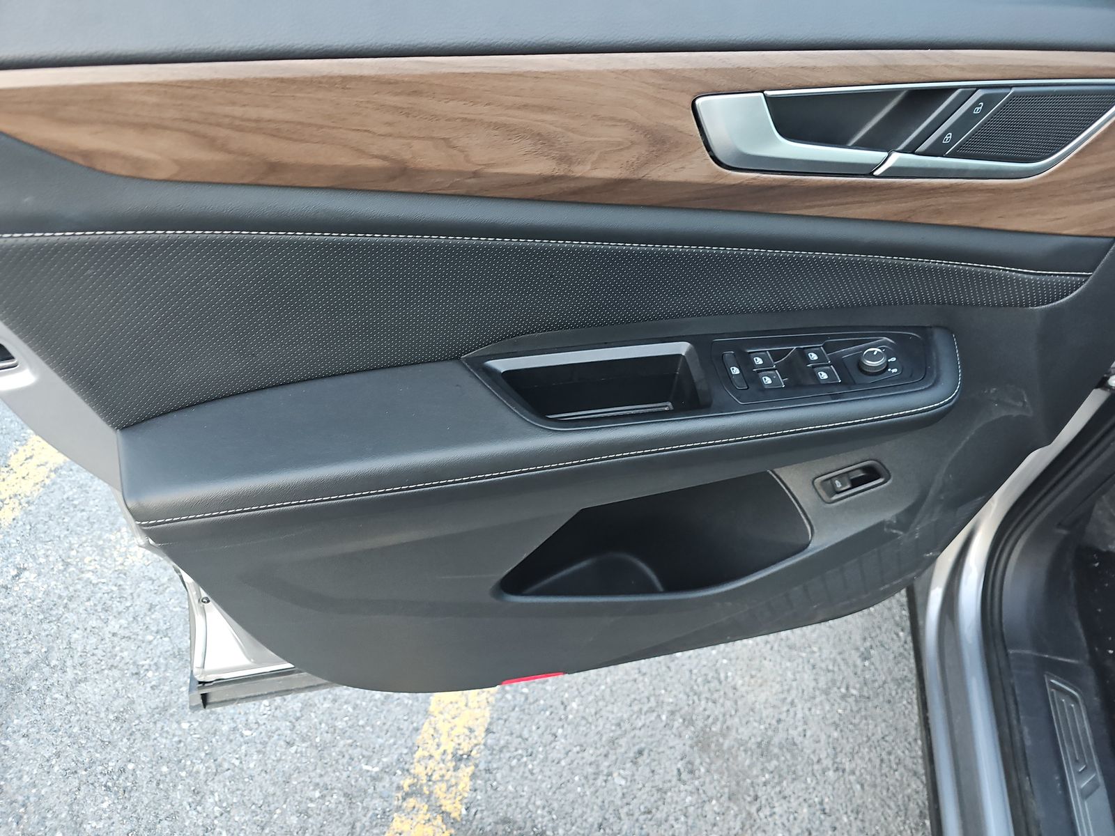 2025 Volkswagen Atlas 2.0T SE AWD