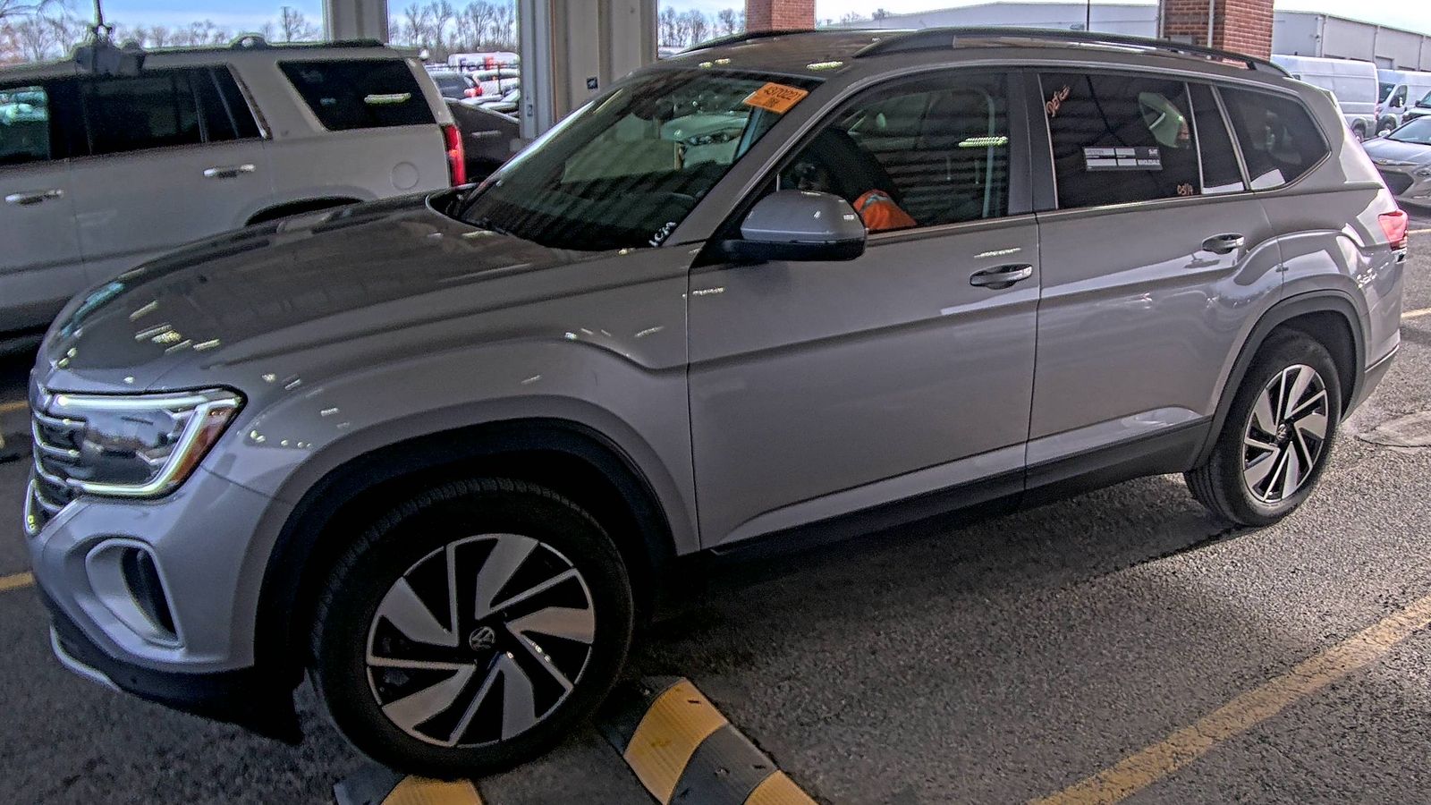 2025 Volkswagen Atlas 2.0T SE AWD