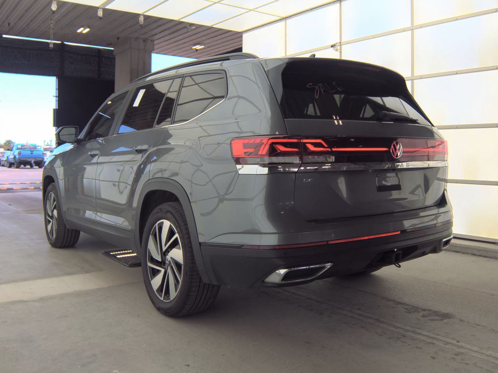 2024 Volkswagen Atlas 2.0T SE FWD