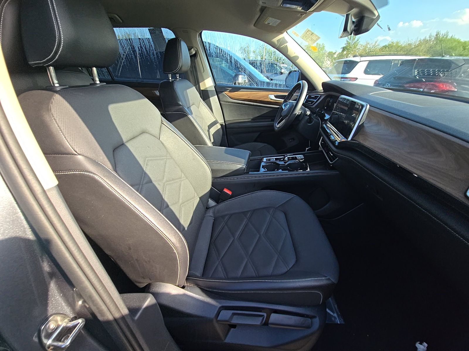 2024 Volkswagen Atlas 2.0T SE FWD