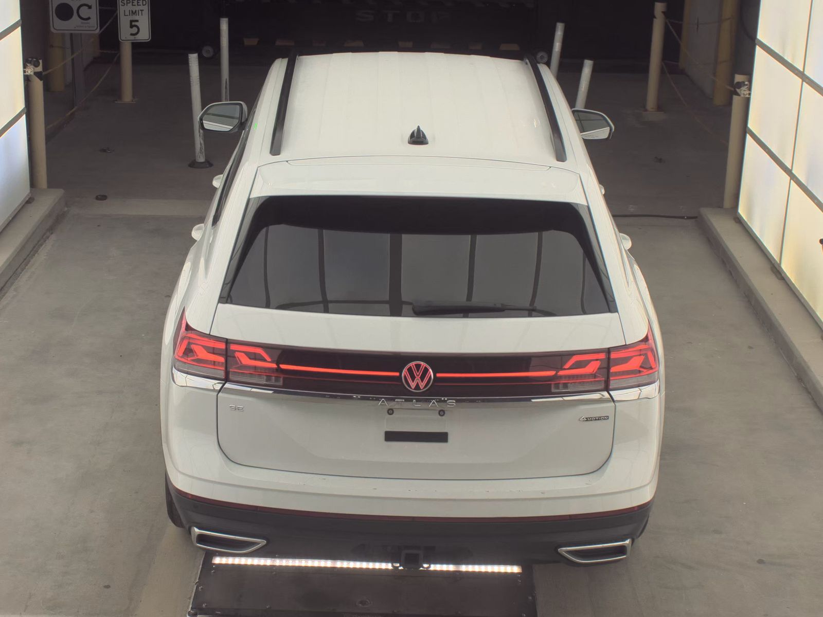 2024 Volkswagen Atlas 2.0T SE AWD