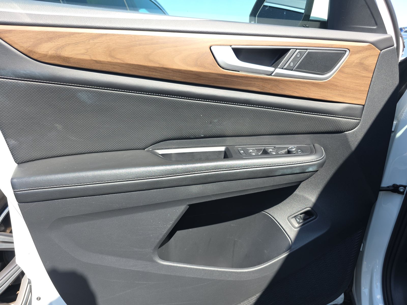 2024 Volkswagen Atlas 2.0T SE AWD