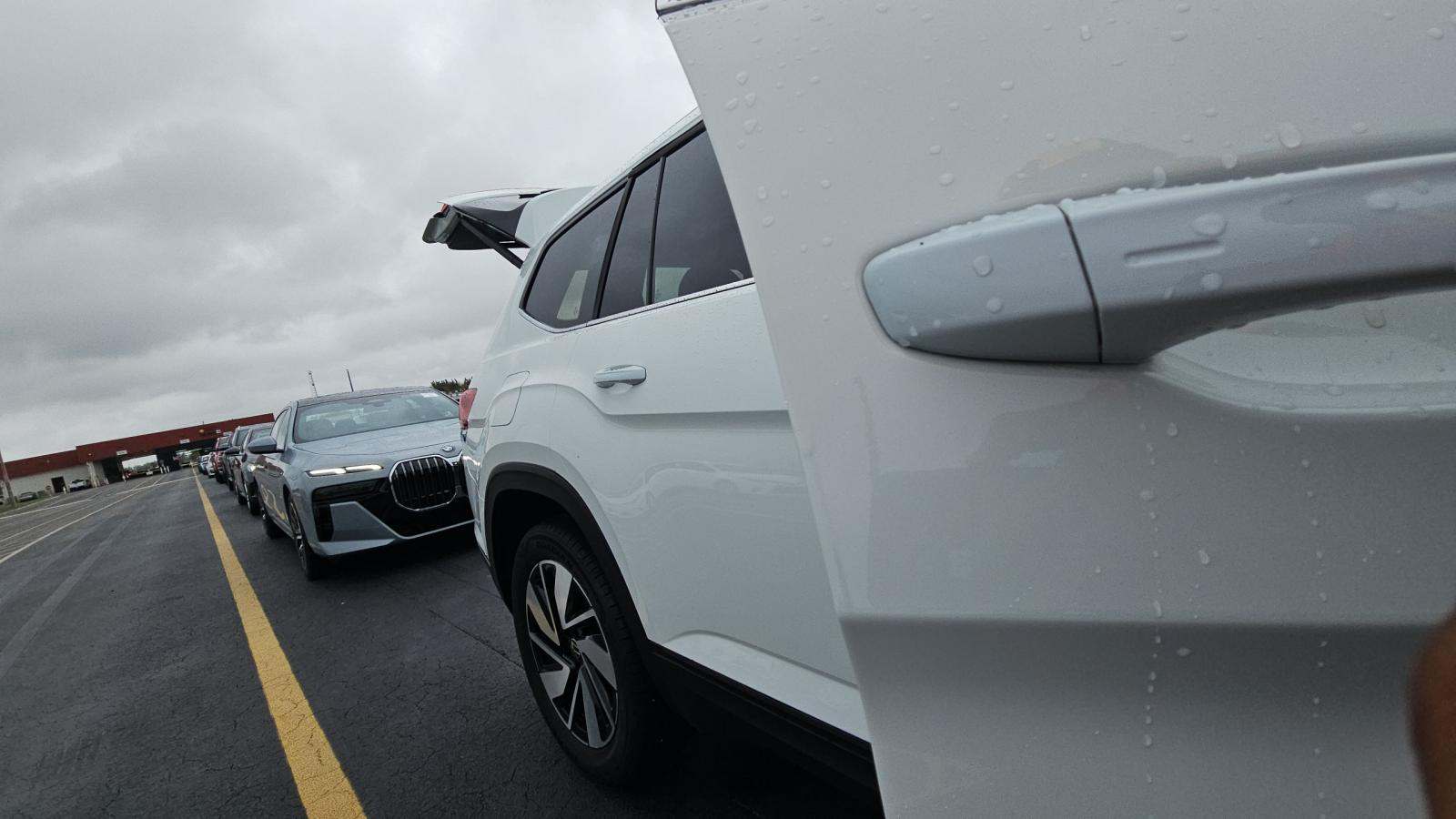 2025 Volkswagen Atlas 2.0T SE FWD